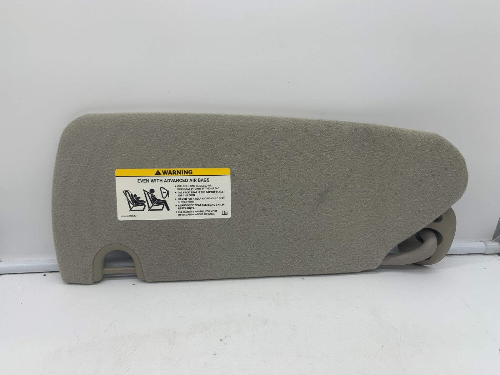 2004-2009 Dodge Durango Passenger Sun Visor Beige OEM A01B52099