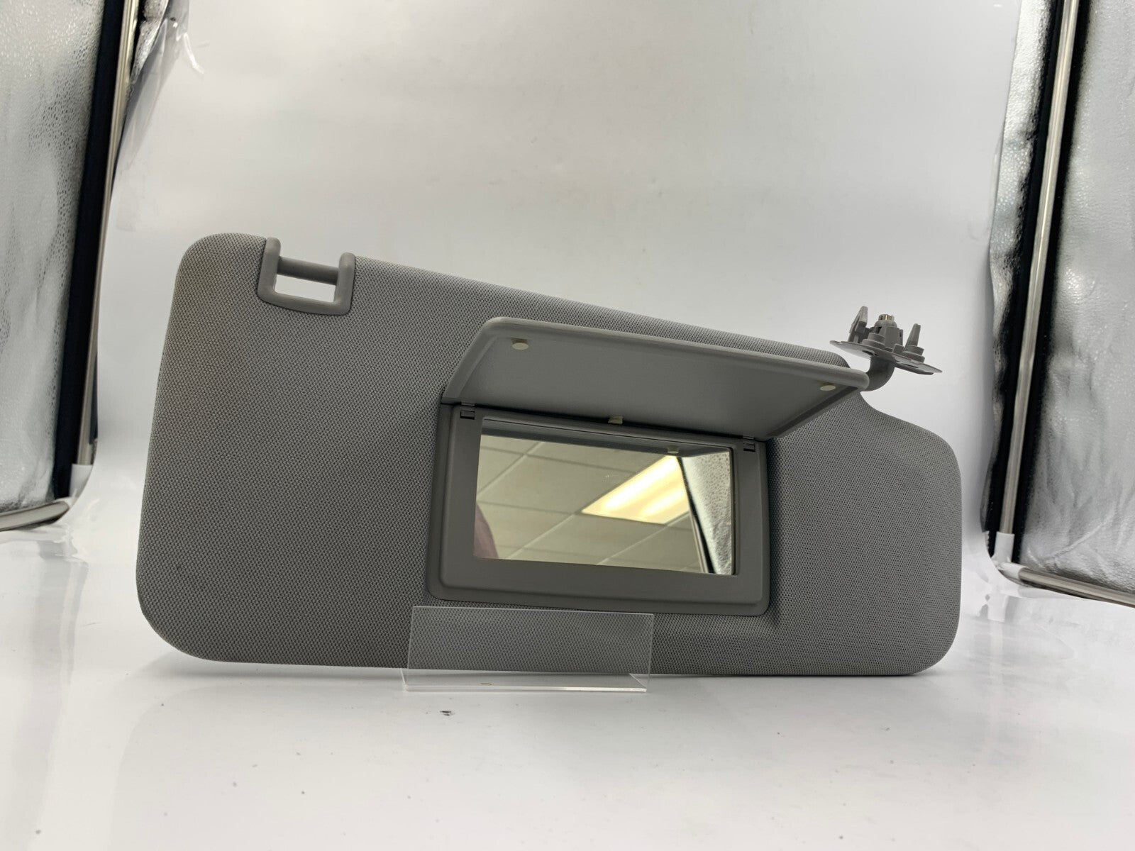 2017-2021 Chevrolet Trax Passenger Sun Visor Gray OEM C01B06030