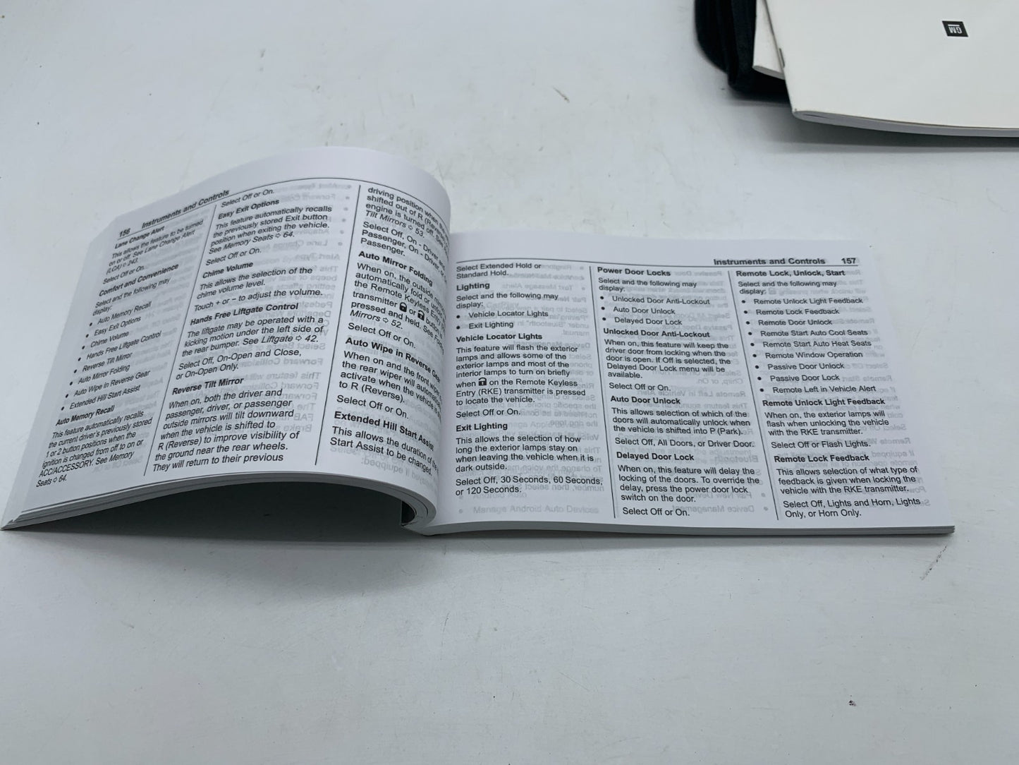 2019 Buick Enclave Owners Manual Set with Case OEM D03B69008