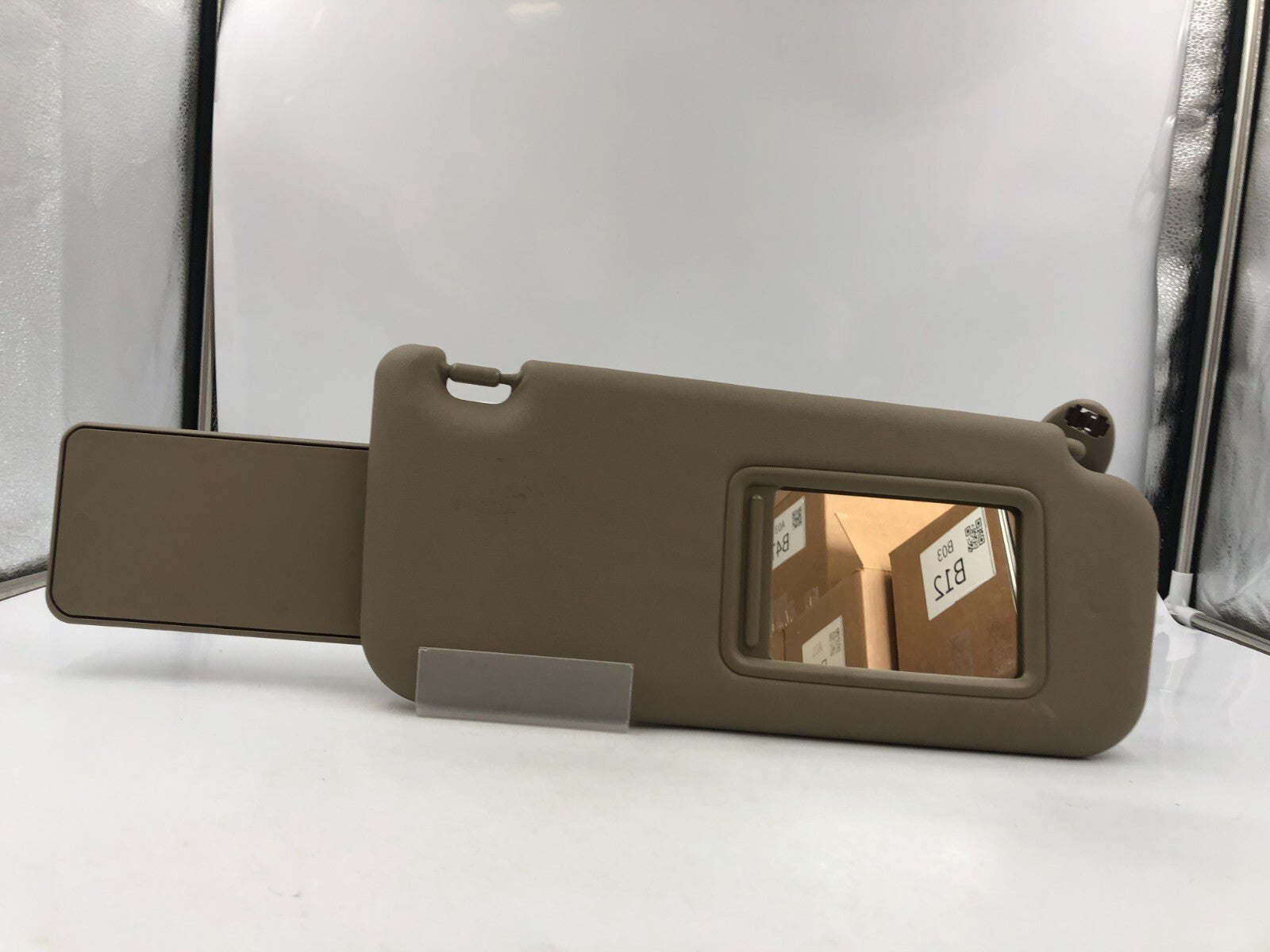 2010-2014 Toyota Rav4 Passenger Sun Visor Brown Illuminated OEM A01B53042
