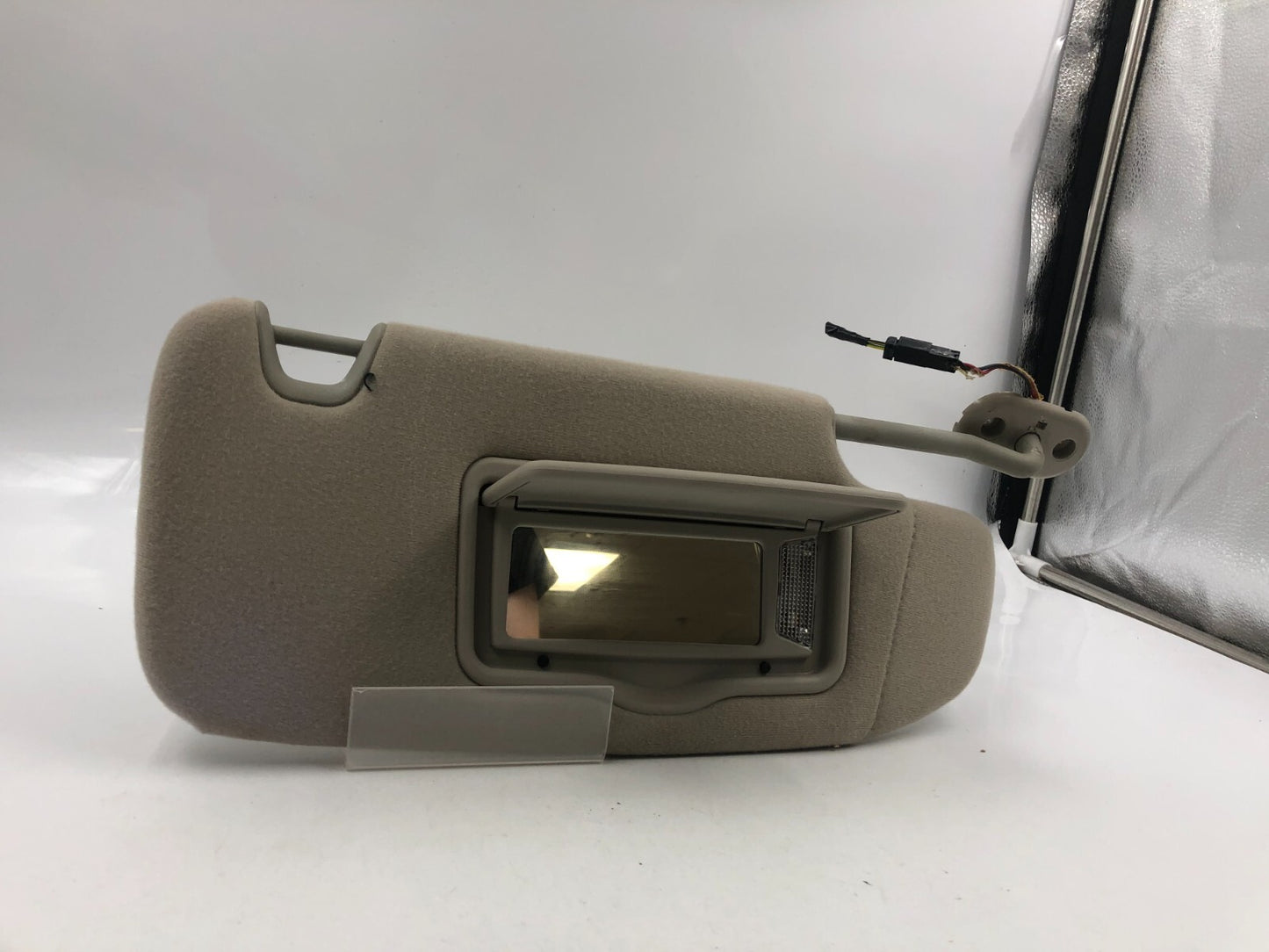 2006-2009 Ford Fusion Passenger Sun Visor Gray Illumination OEM C04B65004