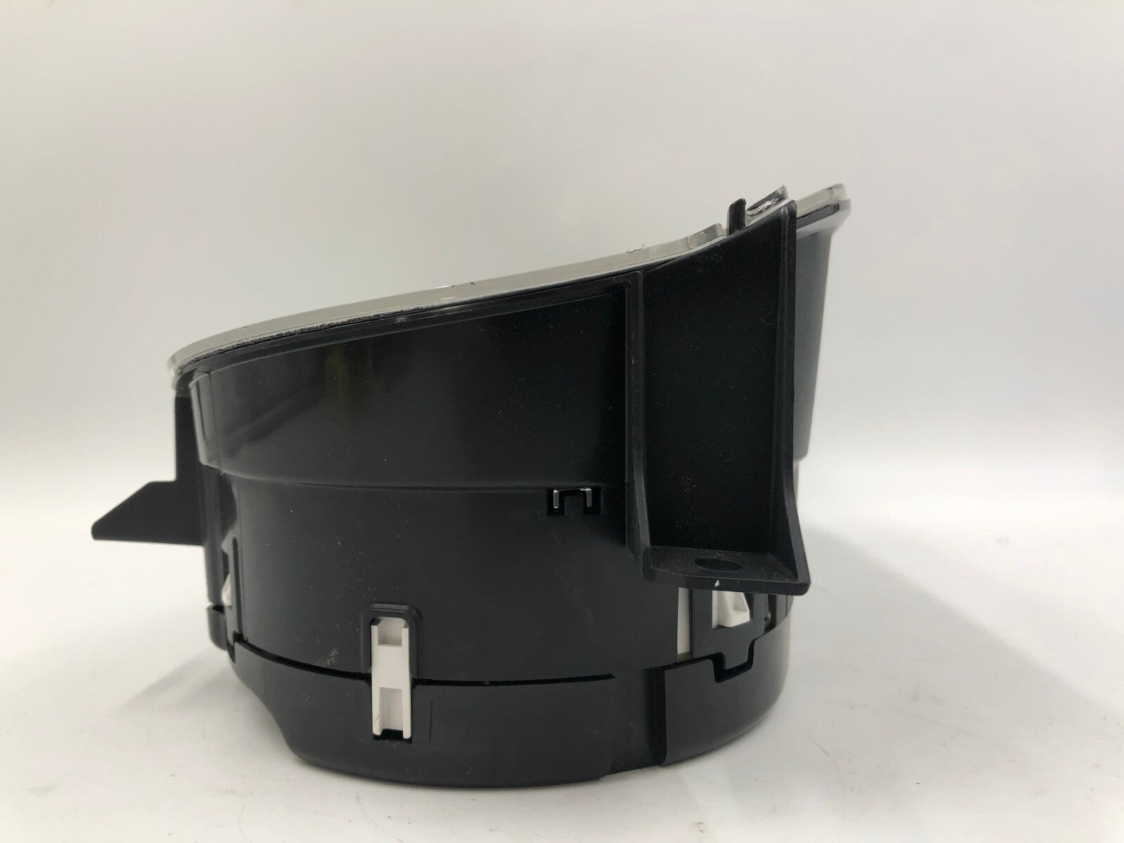 2013 Dodge Charger Speedometer Instrument Cluster 105,748 Miles OEM B03B16092