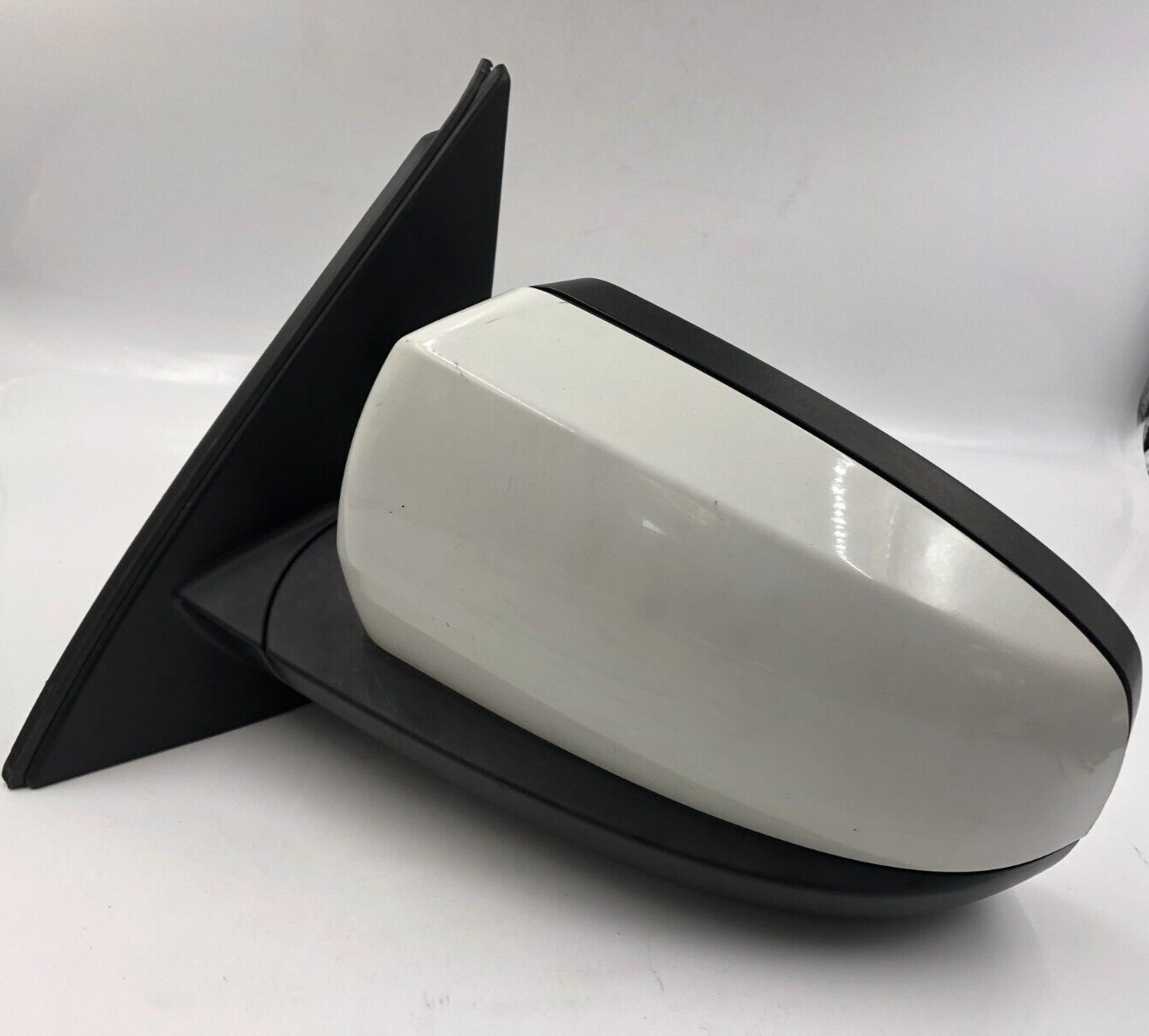 2011-2013 BMW X5 Driver Side View Power Door Mirror White OEM B03B24003