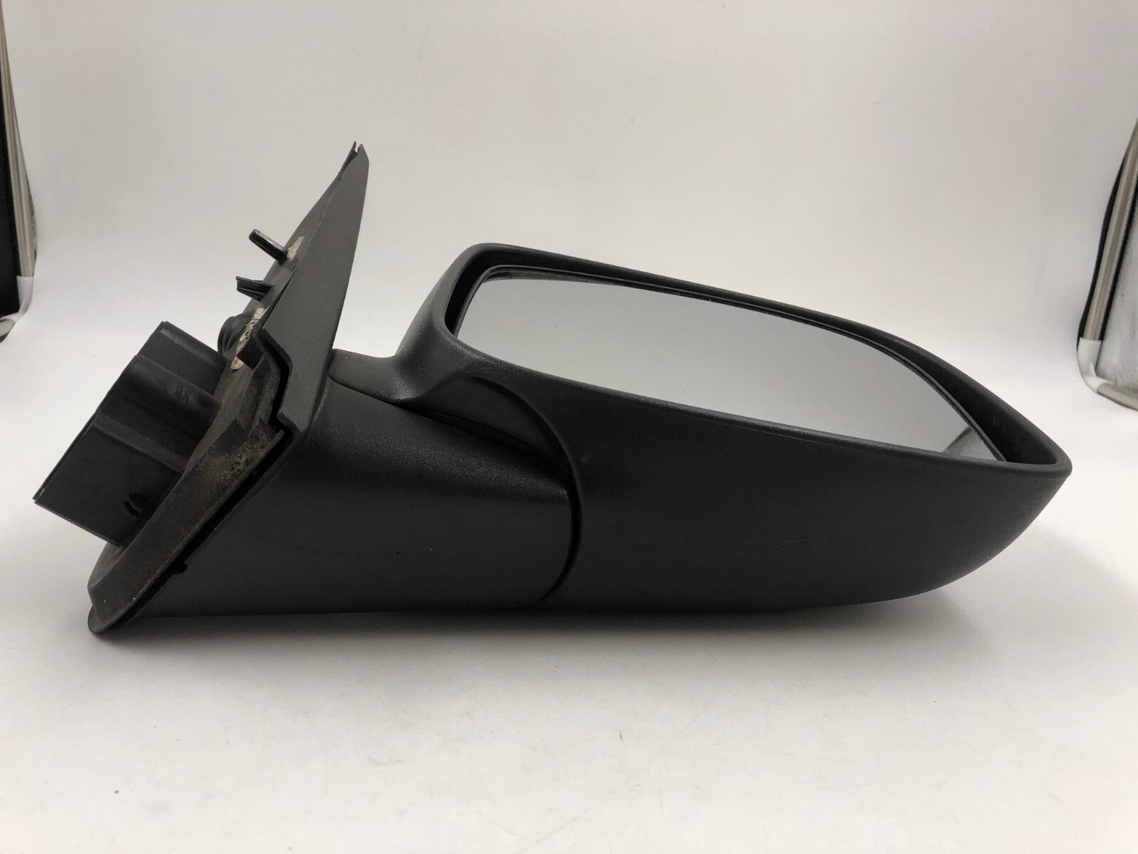 2004-2012 Chevrolet Colorado Passenger Side Manual Door Mirror Black C04B21049