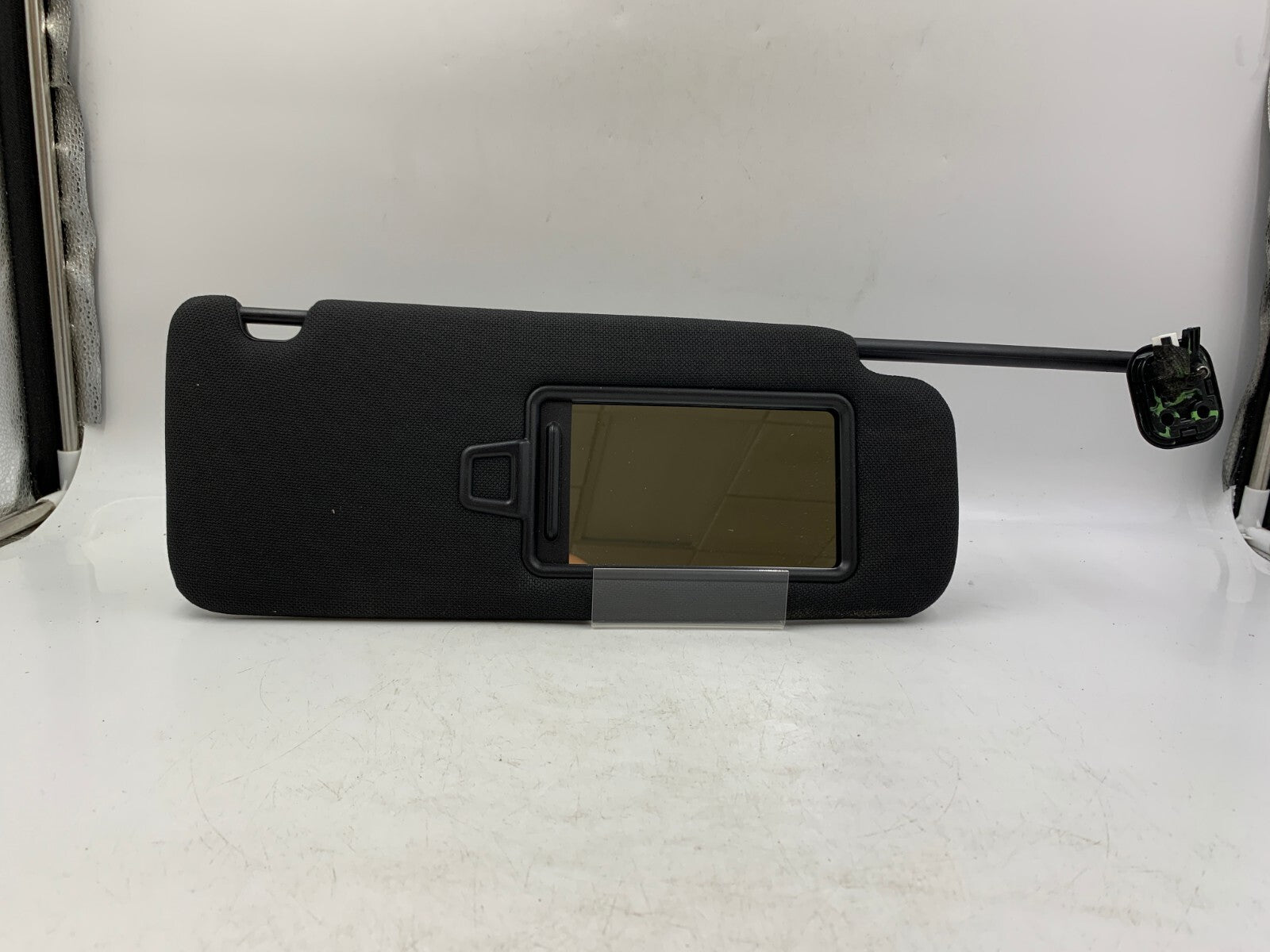 2015-2019 Hyundai Elantra Passenger Sun Visor Black Illuminated OEM B03B30046