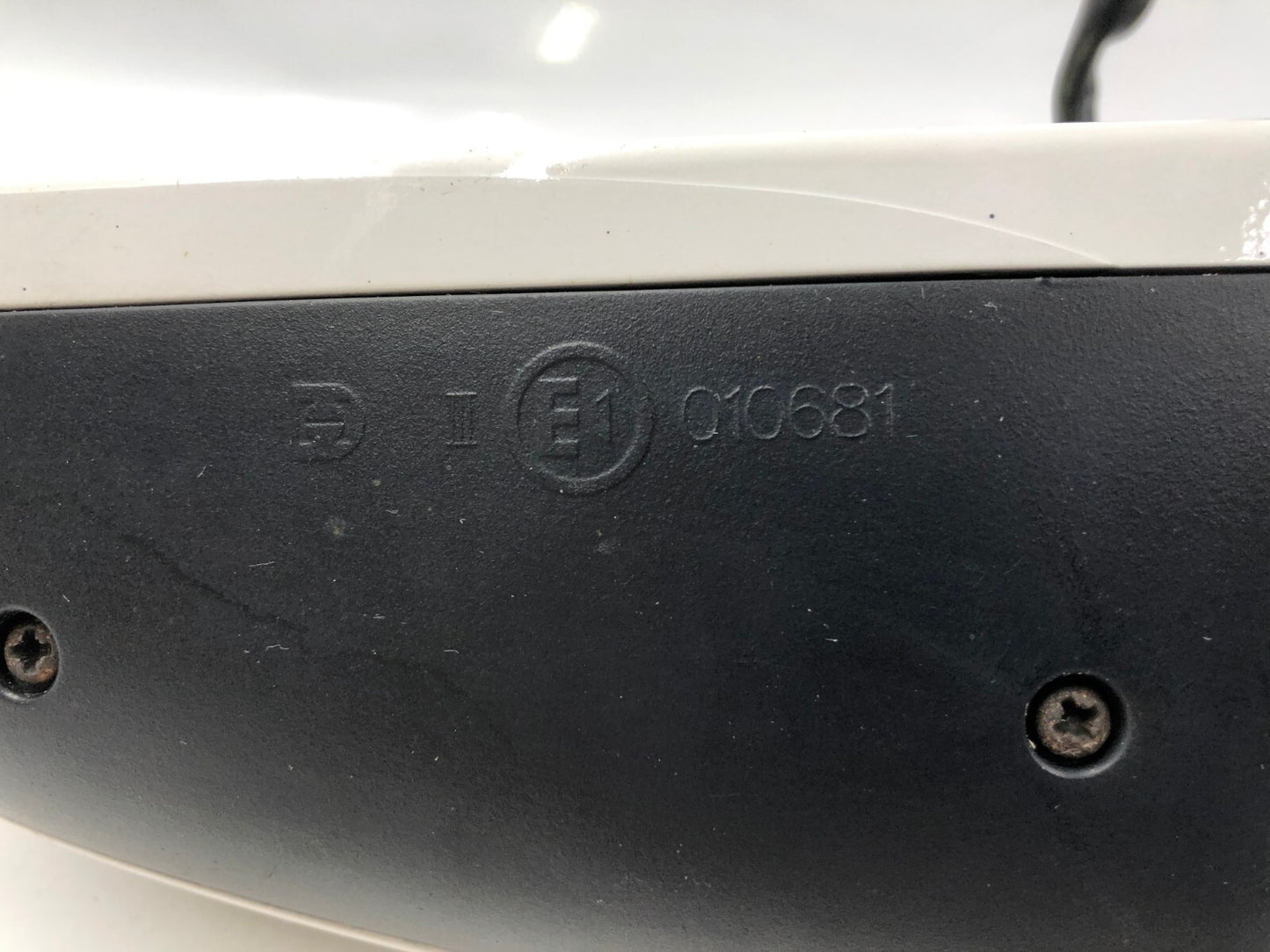 2002-2005 Audi A4 Driver Side View Power Door Mirror White OEM D01B07033