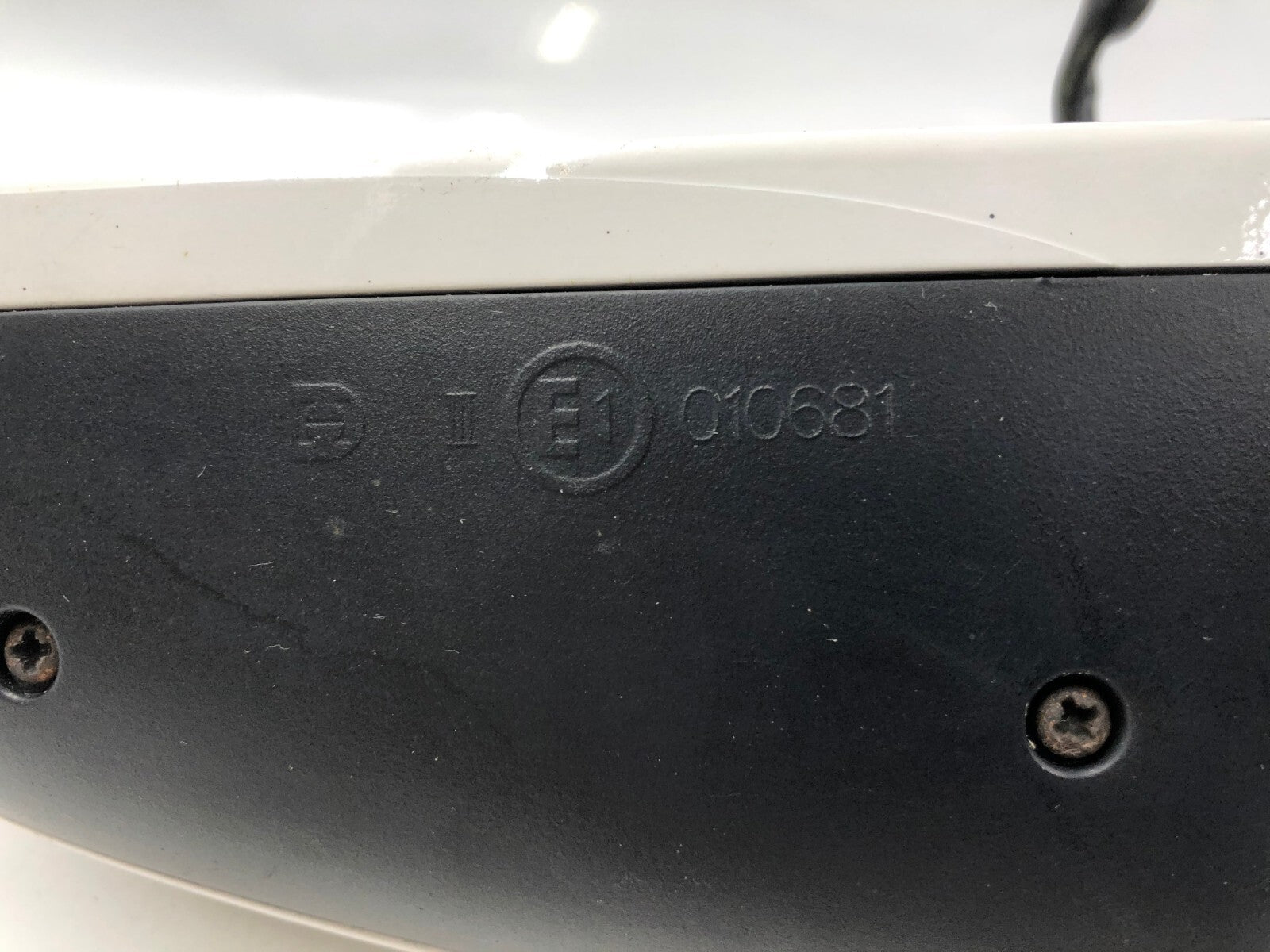 2002-2005 Audi A4 Driver Side View Power Door Mirror White OEM D01B07033