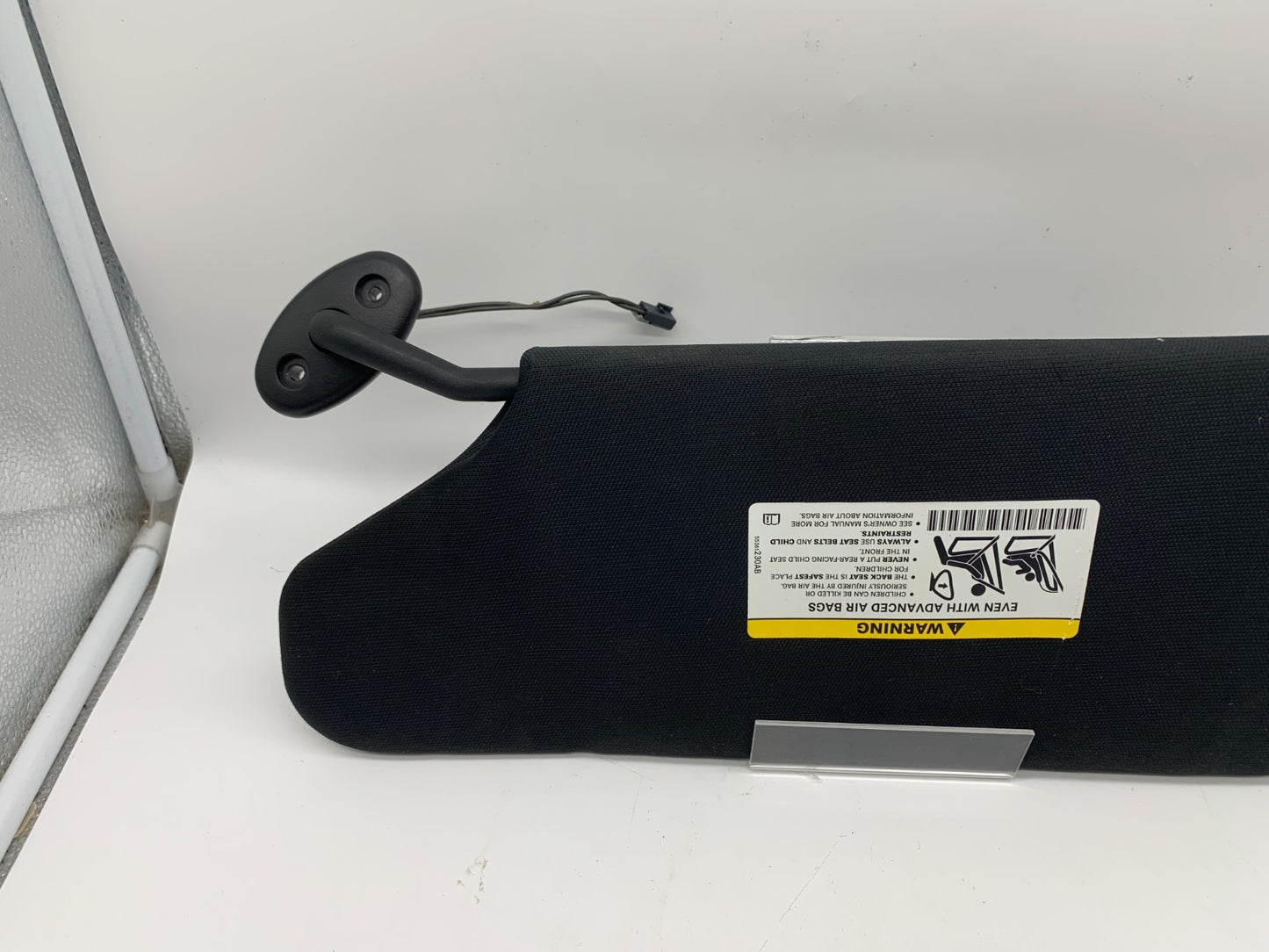 2011-2014 Chrysler 200 Passenger Sun Visor Sunvisor Black Illuminated D01B21036