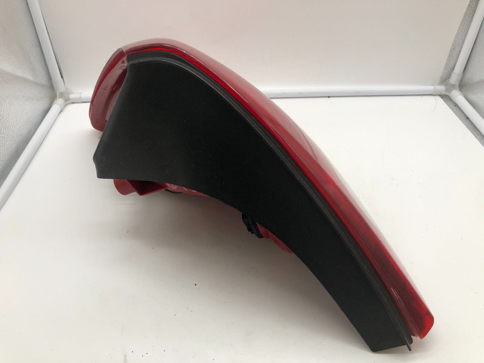 2005-2010 Pontiac G6 Sedan Passenger Side Tail Light Taillight OEM A03B04001