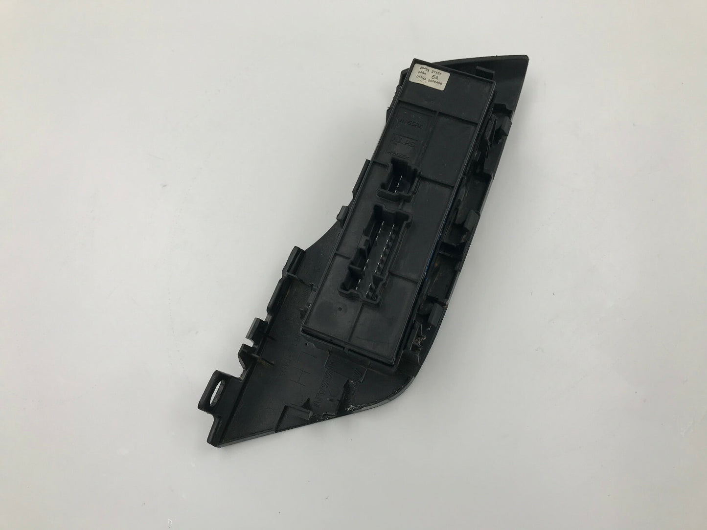 2005-2006 Nissan Murano Master Power Window Switch OEM D02B31017
