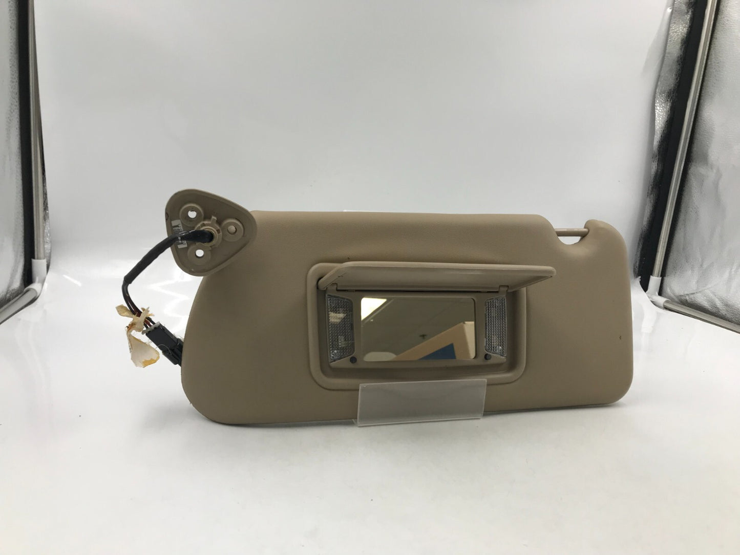 2004-2009 Cadillac SRX Driver Sun Visor Tan Illuminated OEM C04B42009