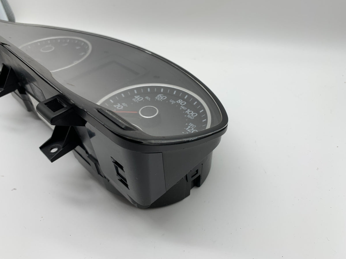 2013-2017 Volkswagen Tiguan Speedometer Cluster 90660 Miles A02B25006