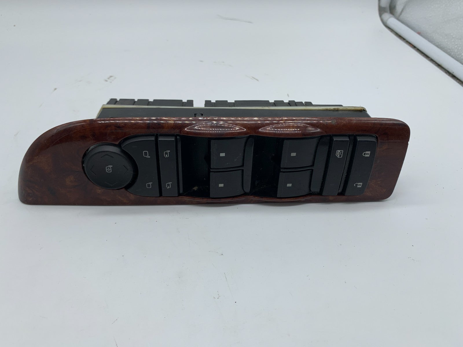 2007-2014 Chevrolet Tahoe Master Power Window Switch OEM D02B68011