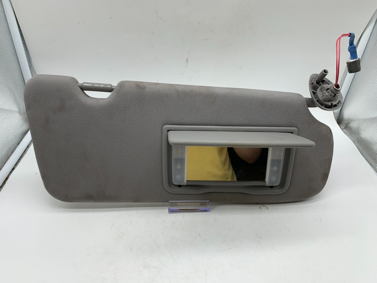 2017-2019 Honda CRV CR-V Passenger Sun Visor Gray Illuminated OEM B01B28001