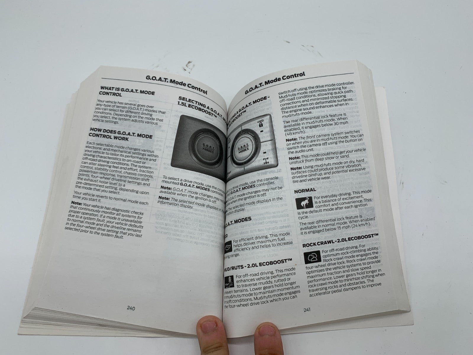2024 Ford Bronco Sport Owners Manual OEM D02B68005