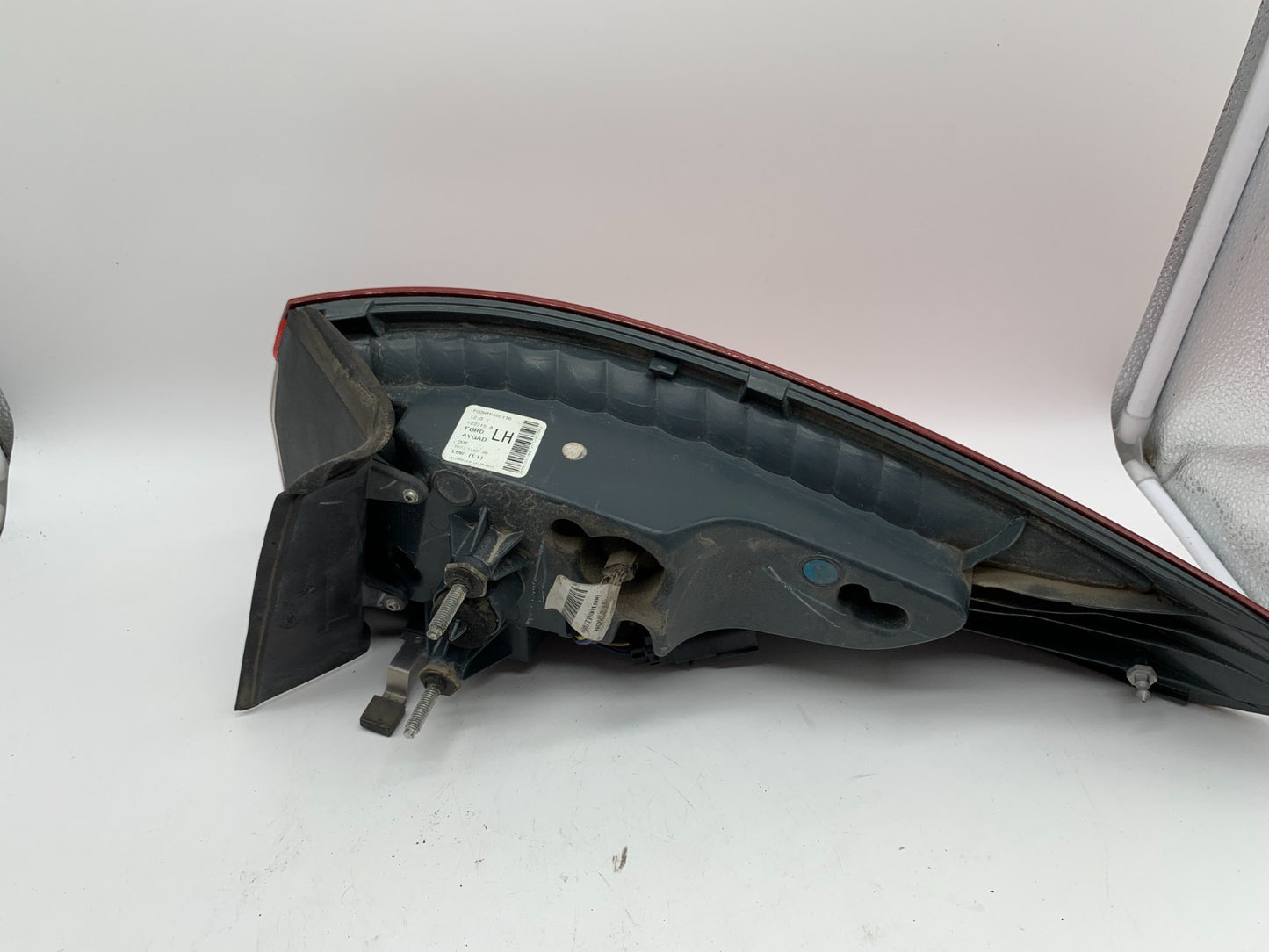 2013-2016 Ford Fusion Driver Side Tail Light Taillight OEM C03B33003