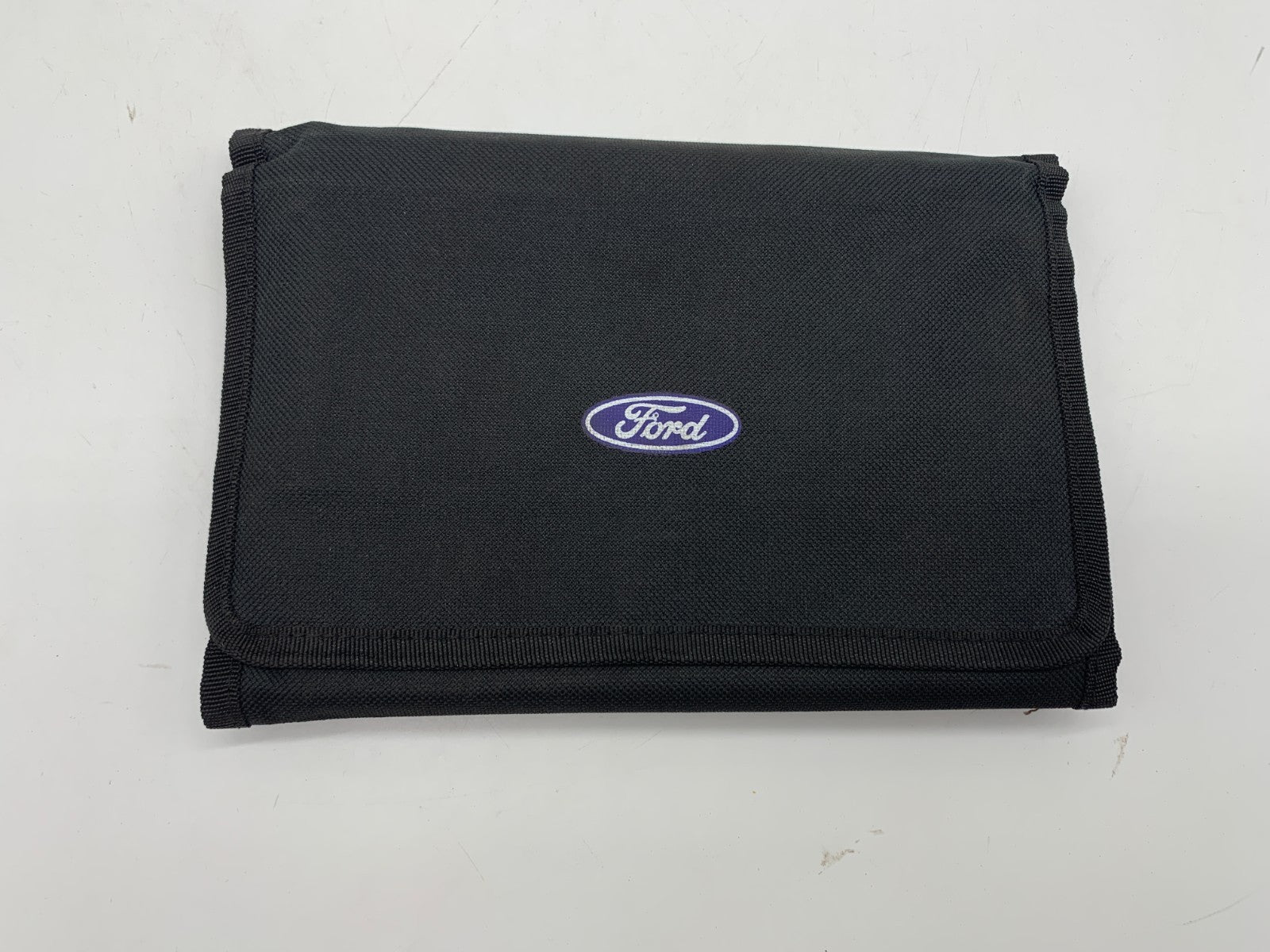 2017 Ford Fusion Owners Manual Set with Case OEM C02B21029