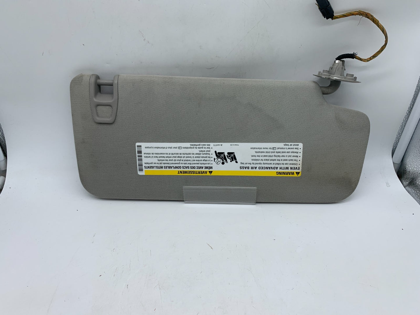 2010-2014 Cadillac SRX Driver Sun Visor Illuminated Gray OEM C02B31002