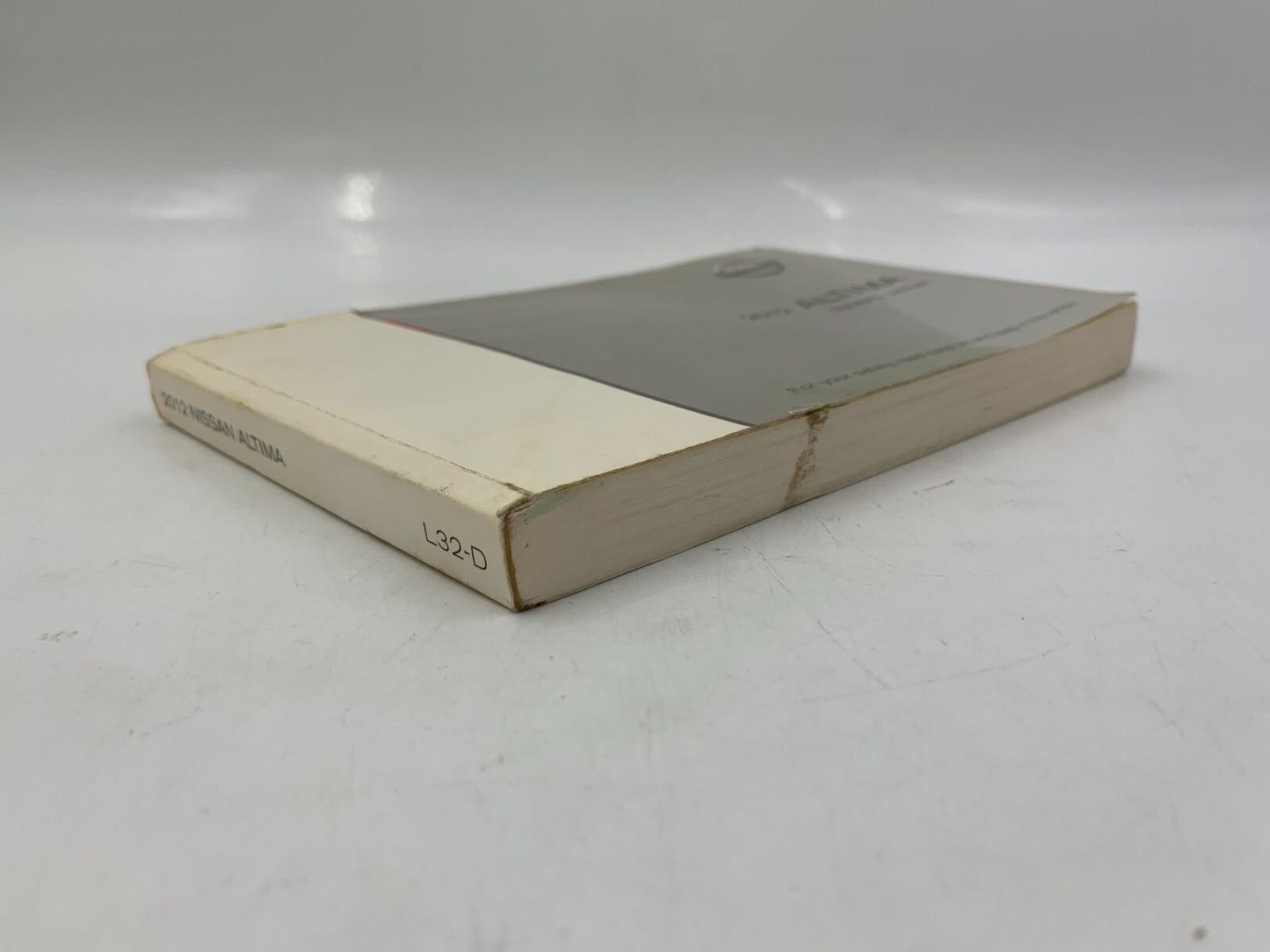 2012 Nissan Altima Owners Manual OEM D04B03029