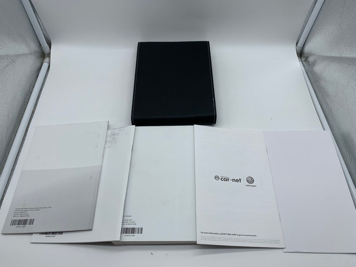 2018 Volkswagen Atlas Owners Manual Set with Case OEM R01B14020