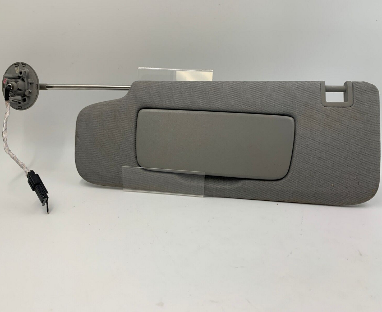 2020-2022 Chevrolet Equinox Driver Sun Visor Gray Illuminated B03B33080