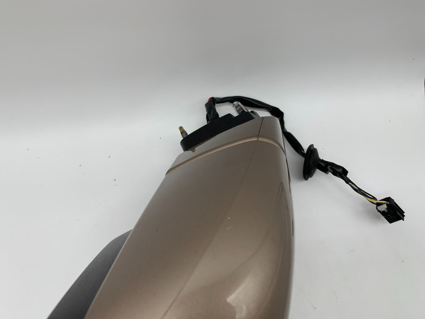 2017-2020 Buick Encore Passenger Side Power Door Mirror Tan OEM B03B04013