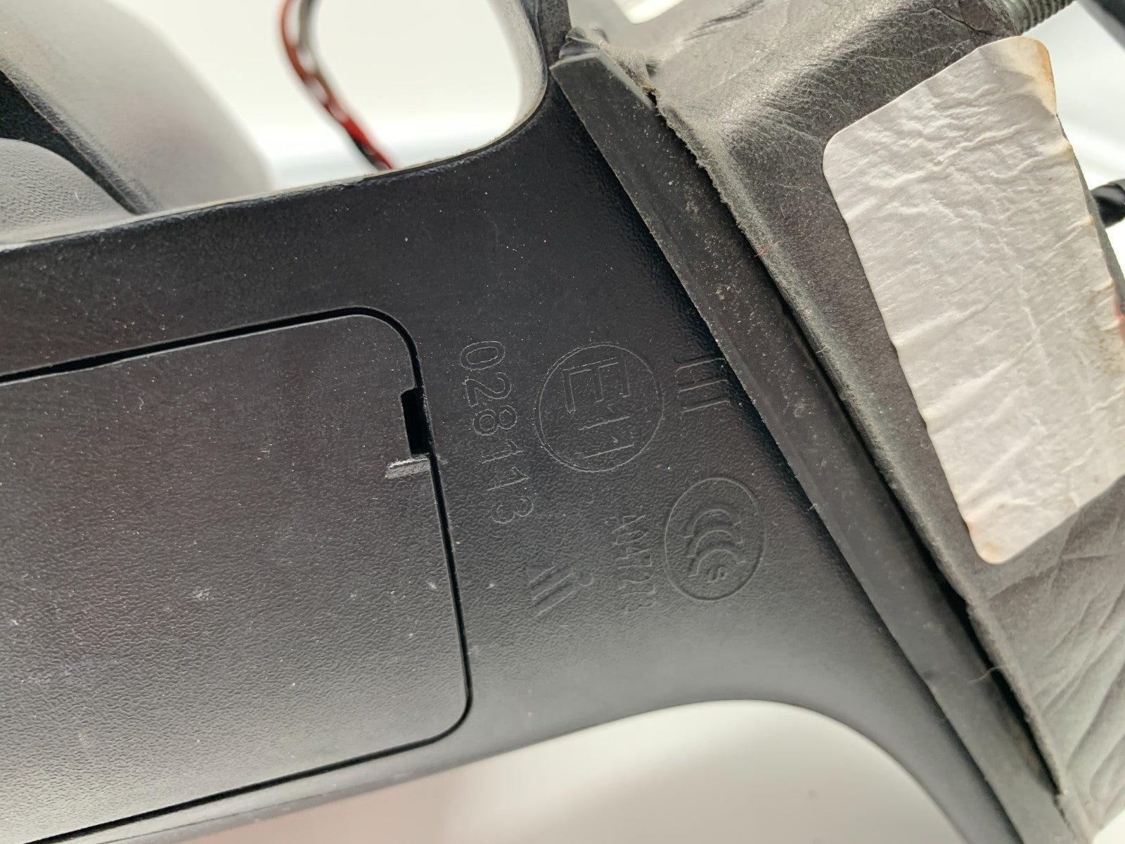 2014-2021 Jeep Cherokee Driver Side View Power Door Mirror Red OEM E02B32052