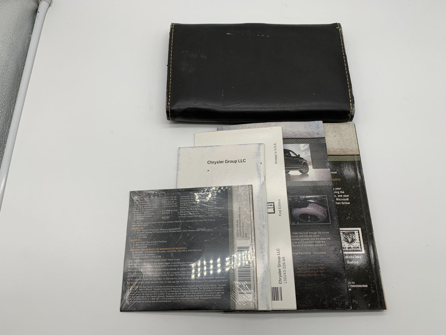 2013 Ram 1500 2500 3500 Owners Manual Set with Case OEM C03B46019