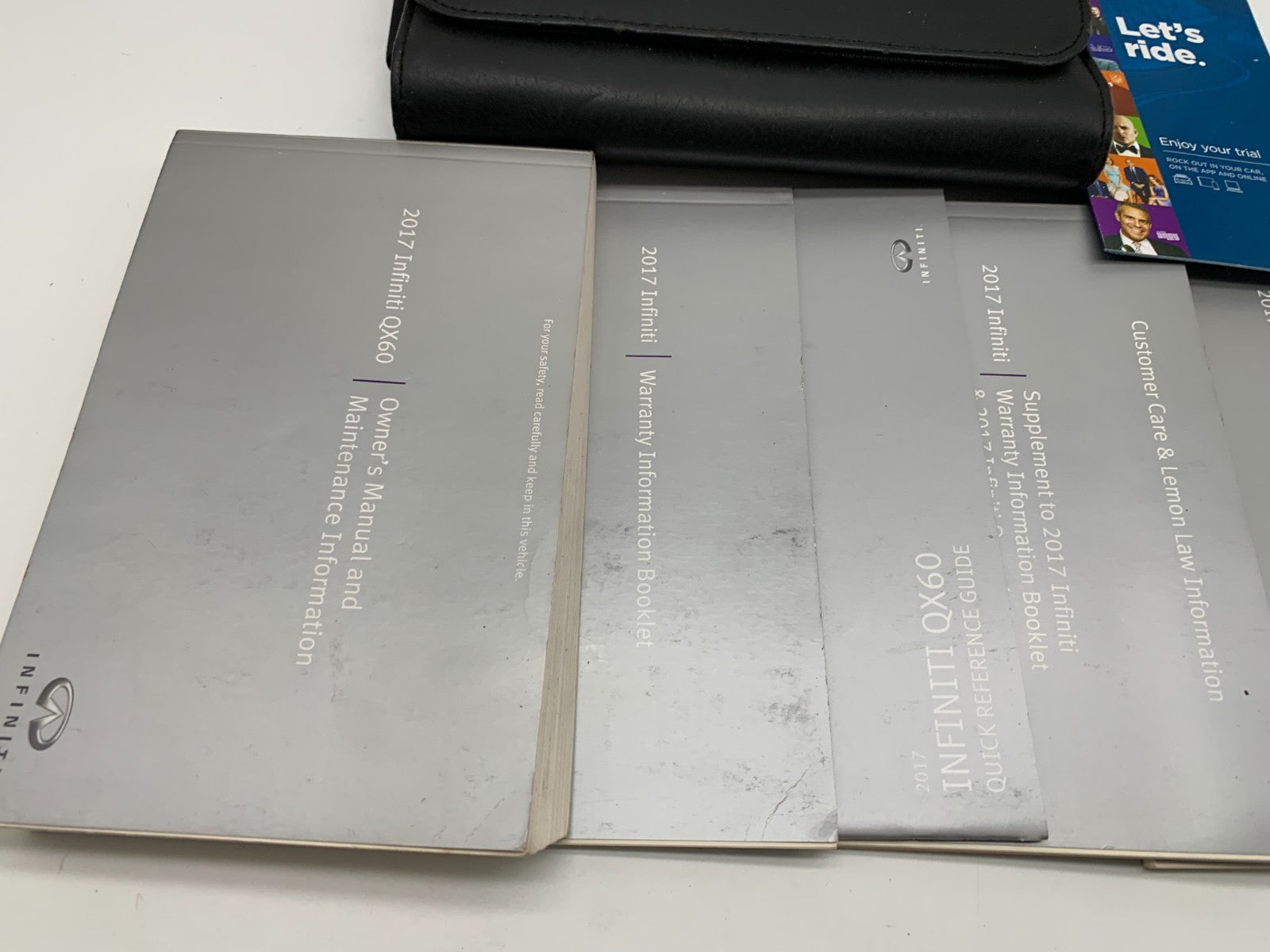 2017 Infiniti QX60 QX 60 Owners Manual Set with Case OEM B04B25012