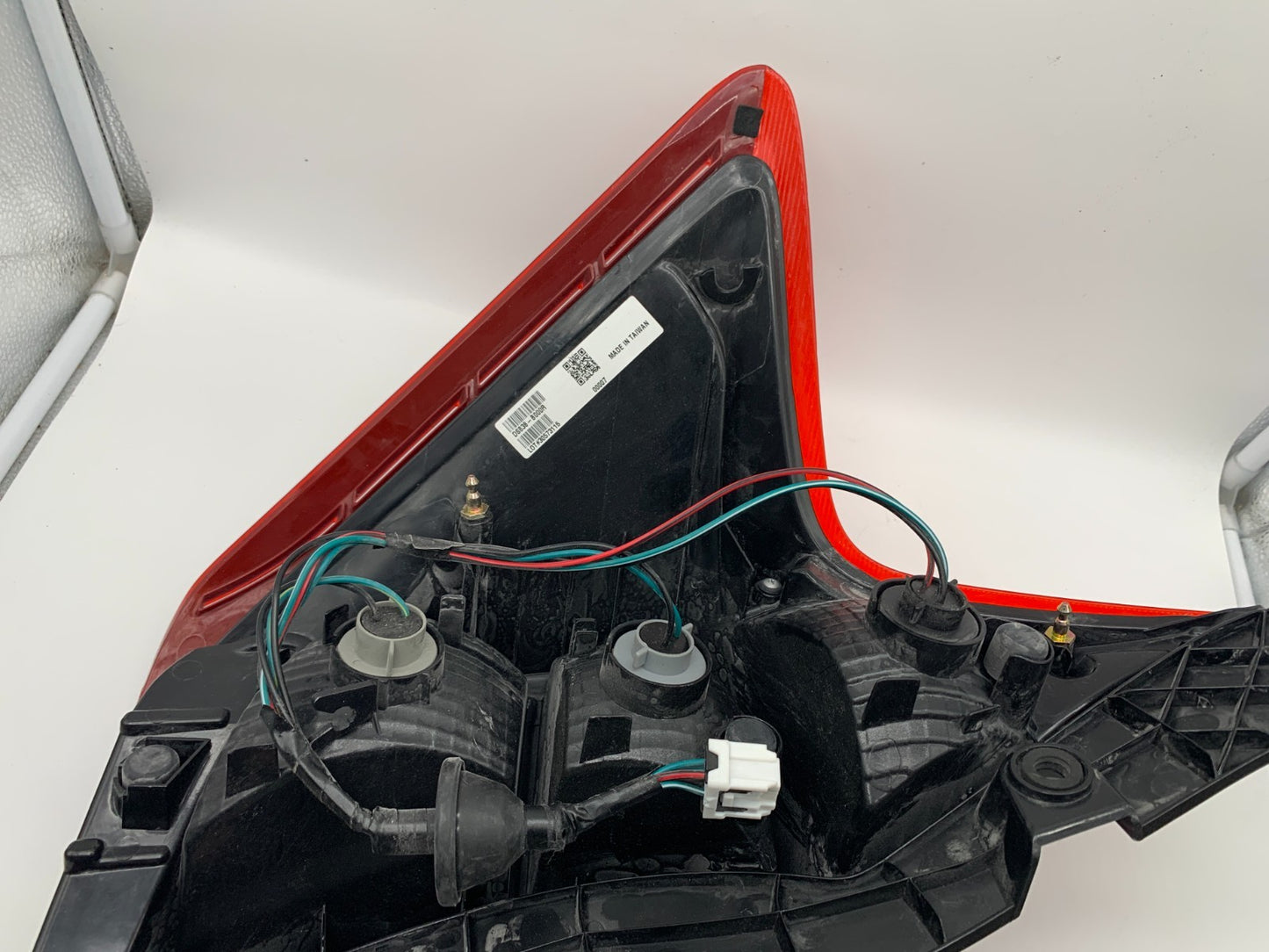 2014-2019 Nissan Versa Hatchback Passenger Side Tail Light Taillight A01B13001