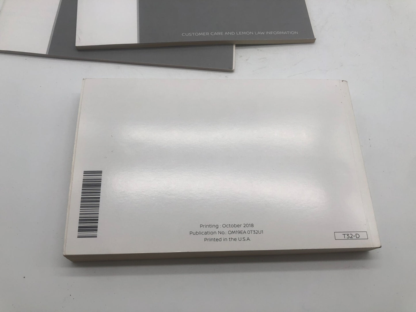 2019 Nissan Rogue Owners Manual Set with Case OEM A02B08022