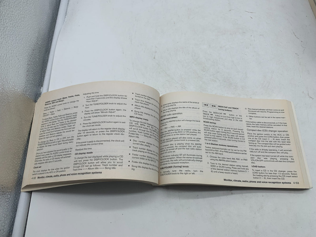 2009 Nissan Maxima Owners Manual Set with Case OEM R01B15007