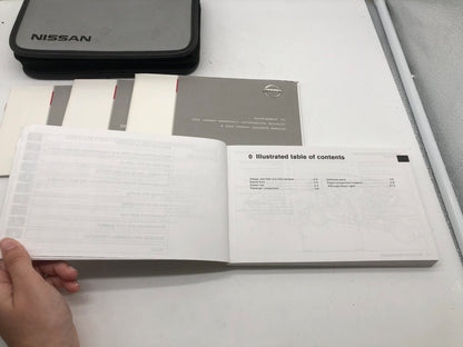 2005 Nissan Altima Owners Manual Set with Case OEM R01B50002