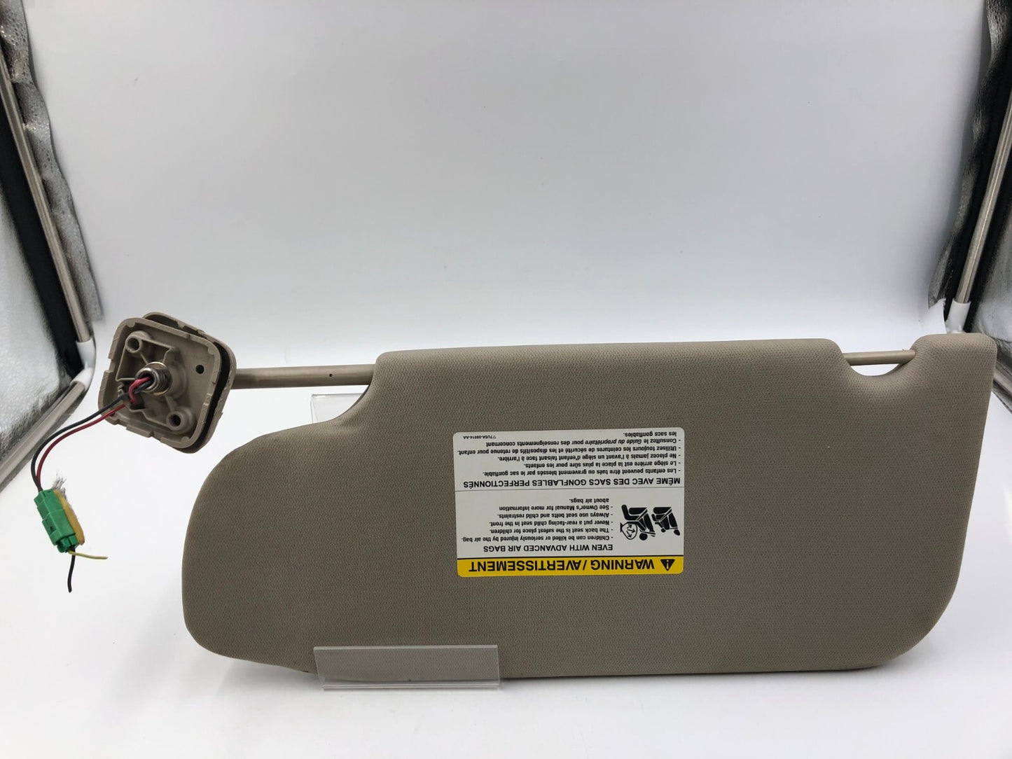 2010-2012 Lincoln MKT Passenger Sun Visor Beige illuminated OEM B01B02004