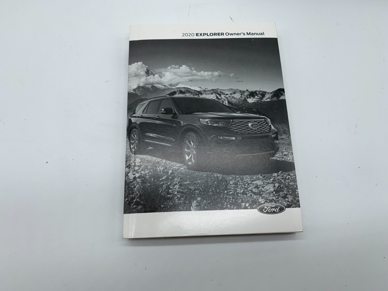 2020 Ford Explorer Owners Manual Set with Case OEM A01B51005