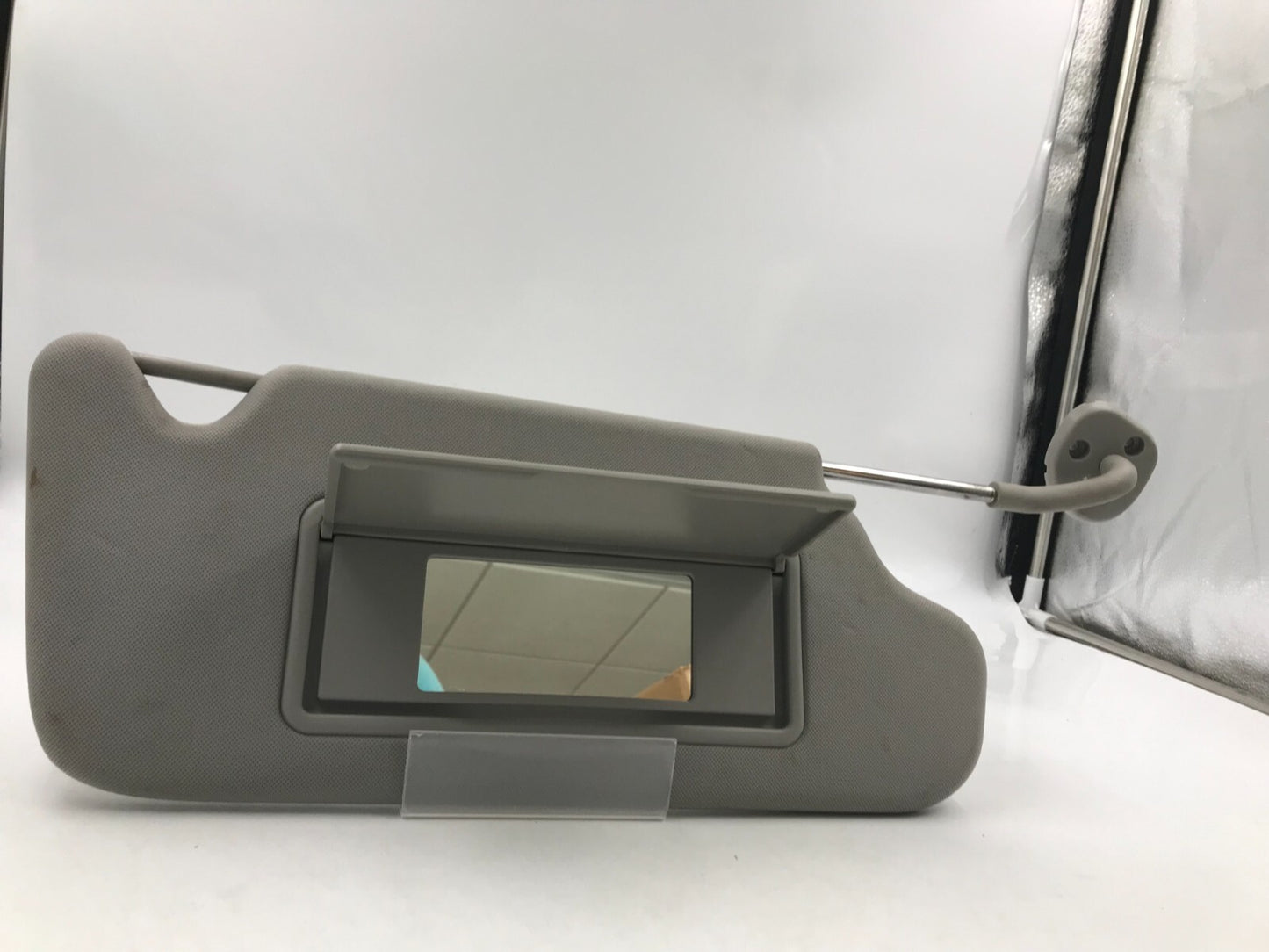 2016-2016 Chevrolet Impala Passenger Sun Visor Gray OEM D04B68006