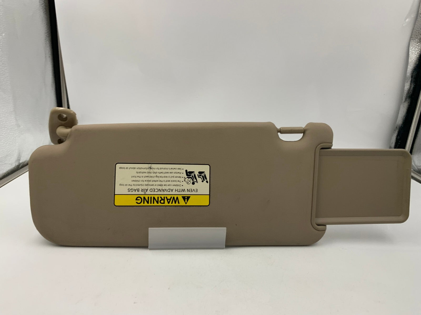 2011-2015 Kia Sorento Passenger Sun Visor Gray OEM D04B03080