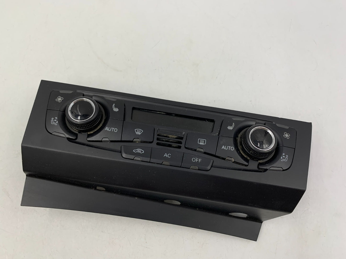 2009-2012 Audi A4 AC Heater Climate Control OEM C02B55006