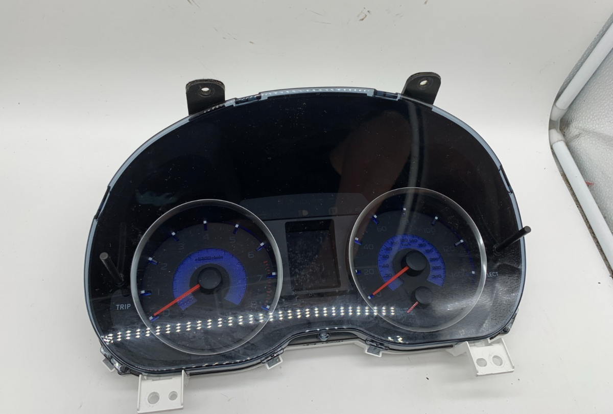 2014-2015 Subaru XV Crosstrek Hybrid Speedometer Cluster 47065 Miles  C02B38003