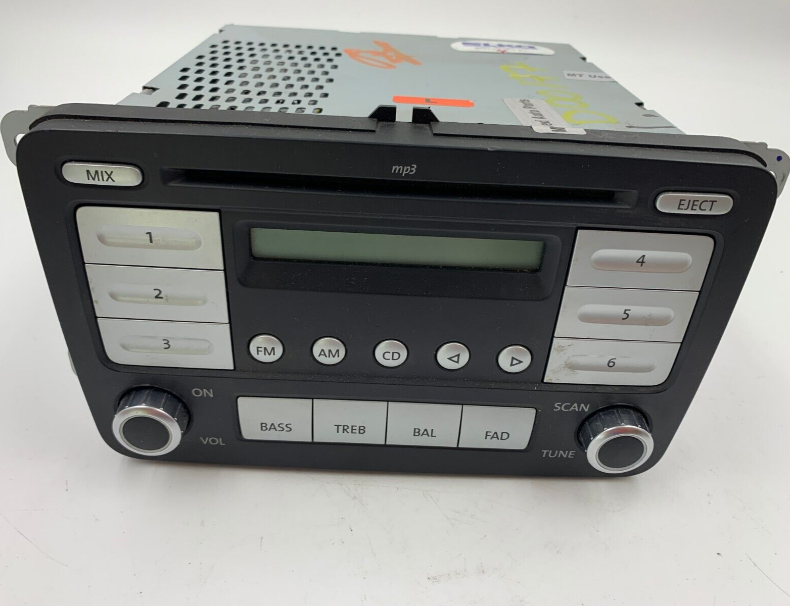 2010-2011 Volkswagen Golf AM FM Radio CD Player Receiver OEM B04B34002