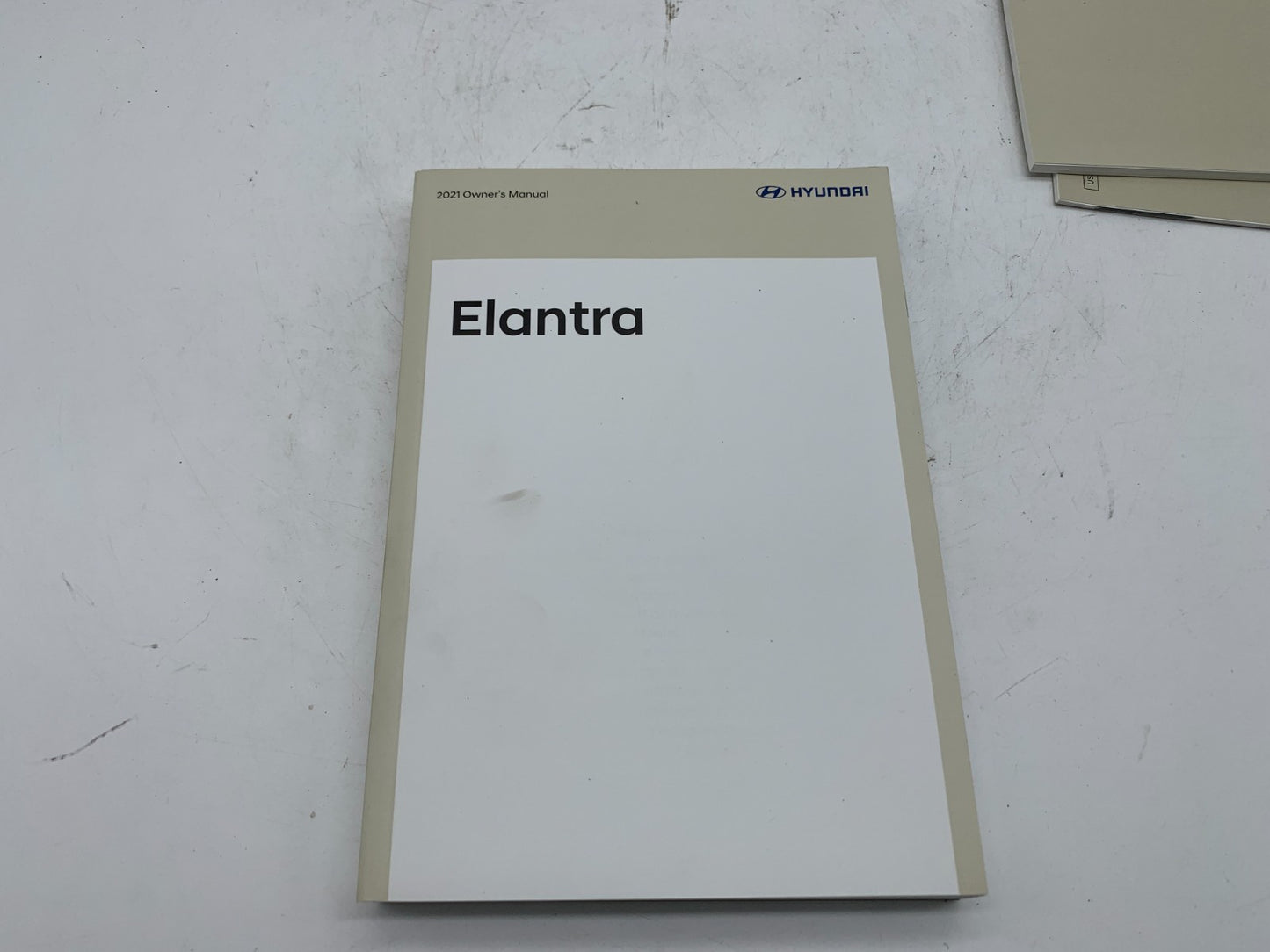 2021 Hyundai Elantra Owners Manual Set OEM D03B53016