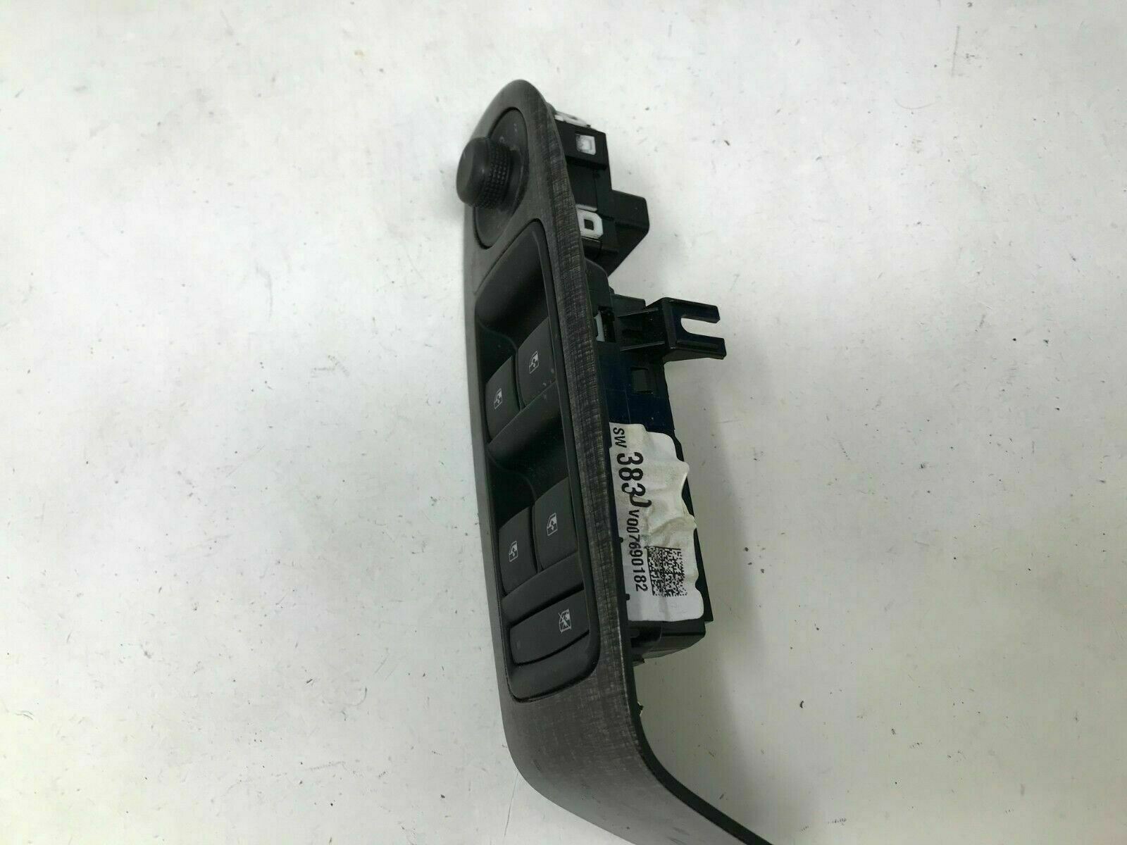 2013-2016 Chevy Malibu Master Power Window Switch OEM C02B40018