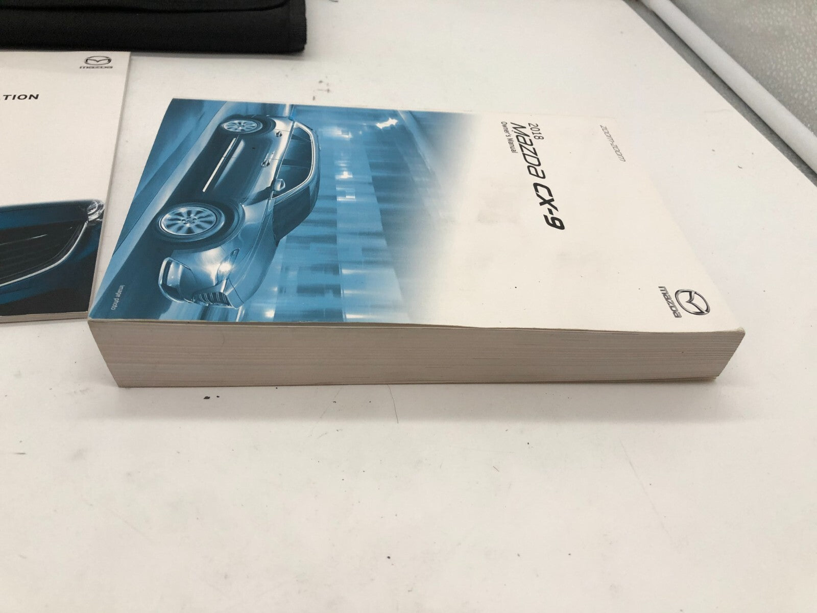 2018 Mazda CX-9 CX9 Owners Manual Set with Case OEM C02B40010
