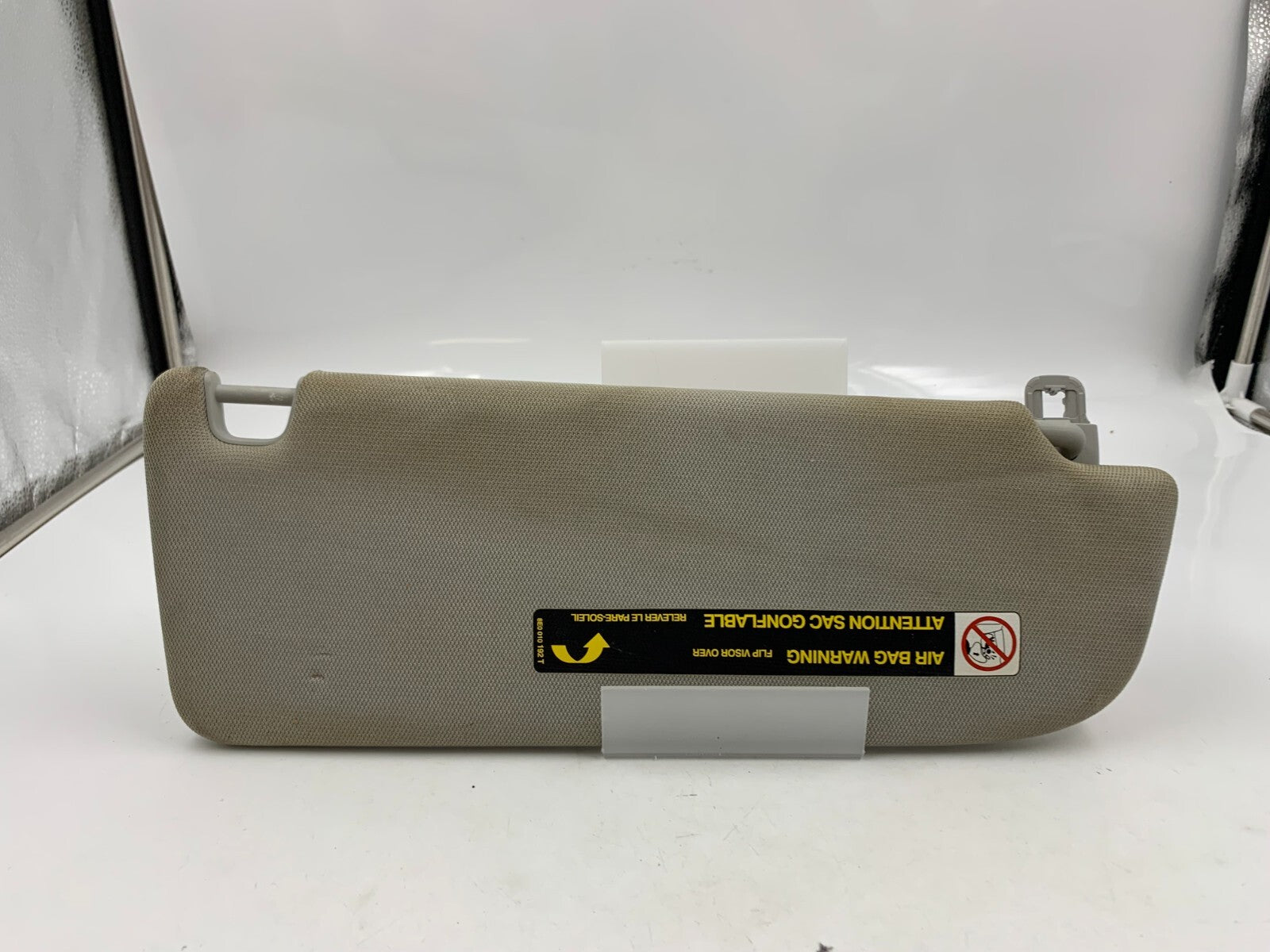 2013-2017 Audi A6 Driver Sun Visor Illuminated Gray OEM B04B34020