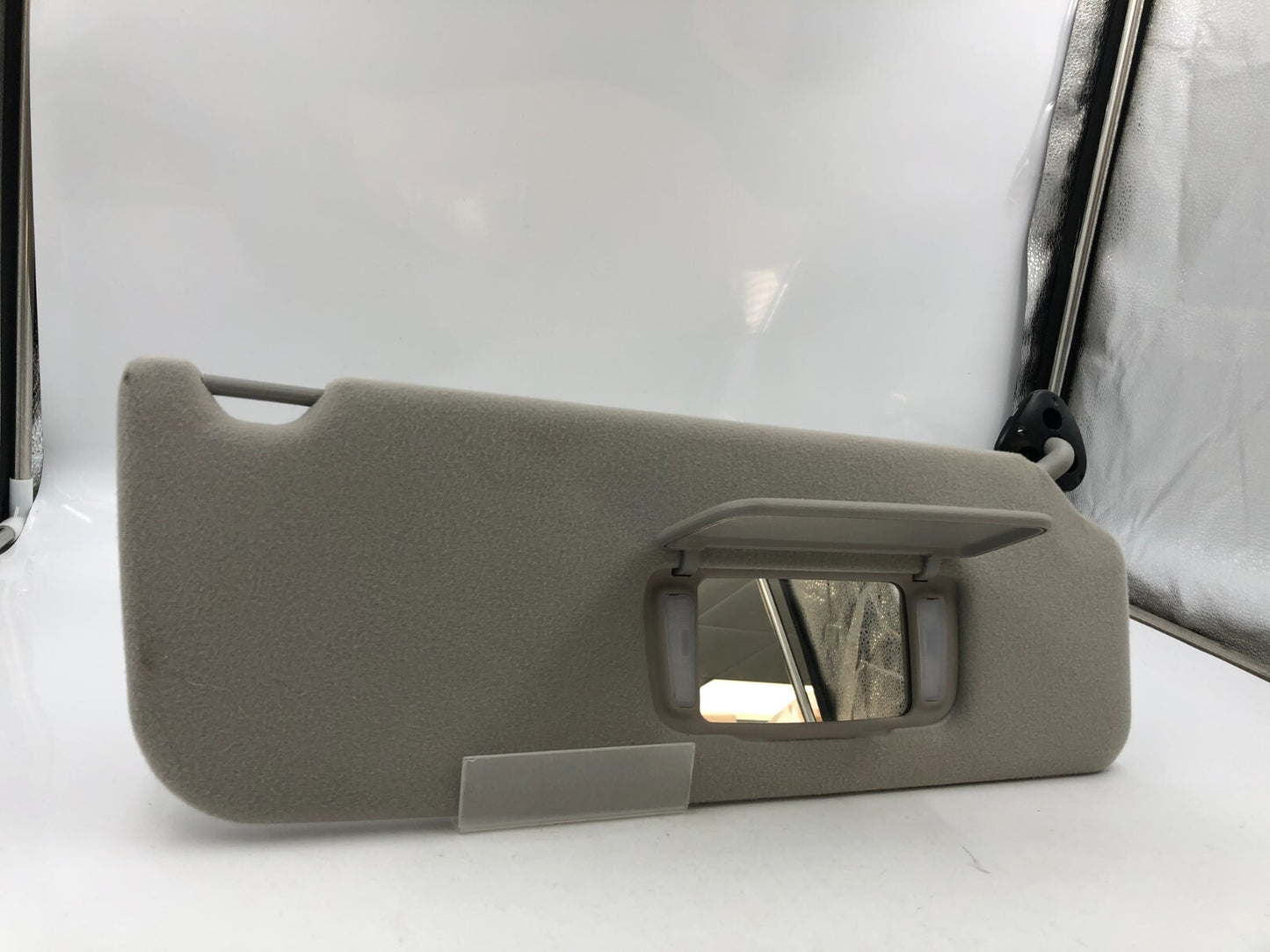 2005-2010 Toyota Sienna Passenger Sun Visor Gray Illuminated OEM D03B48036
