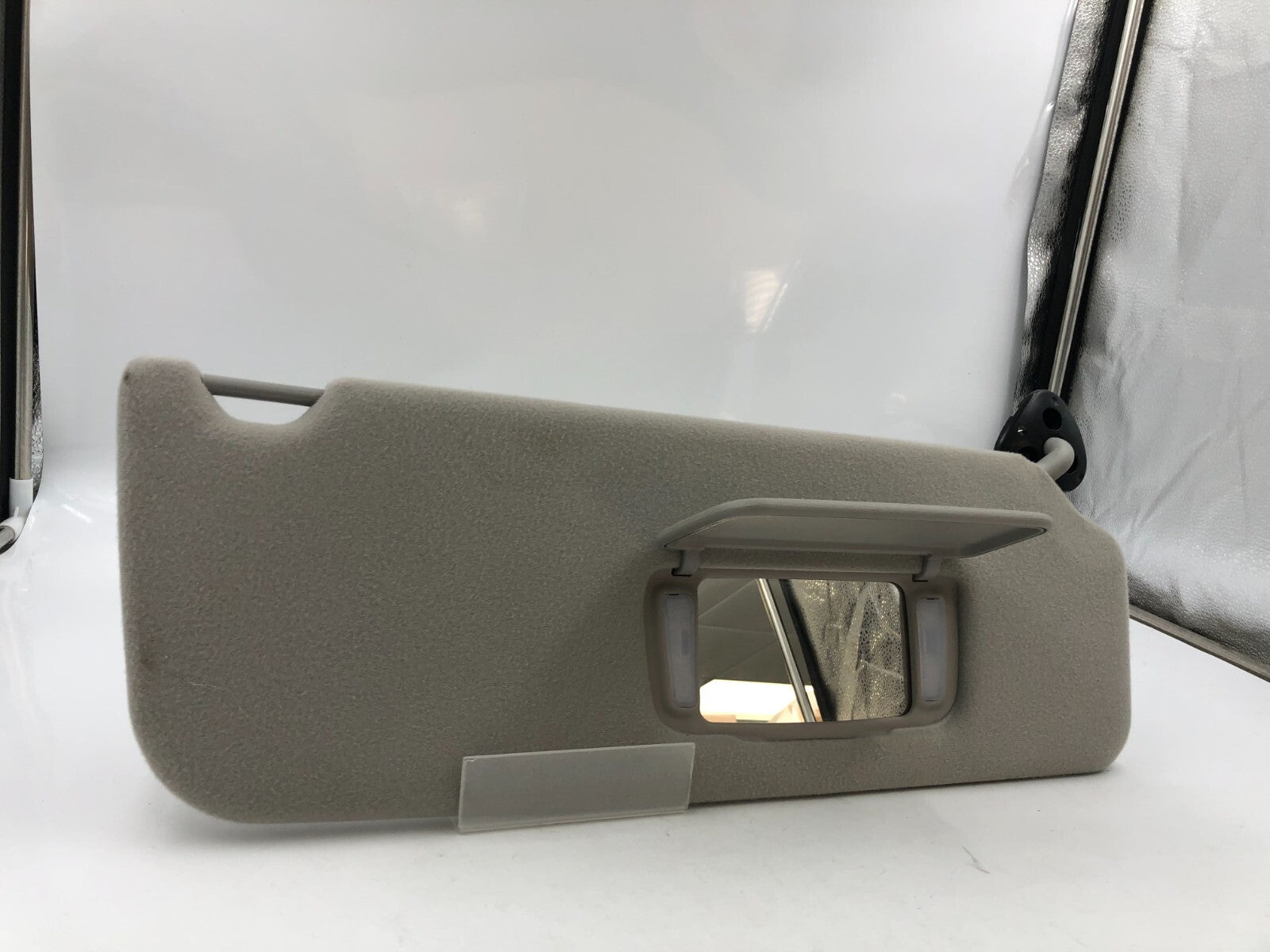 2005-2010 Toyota Sienna Passenger Sun Visor Gray Illuminated OEM D03B48036