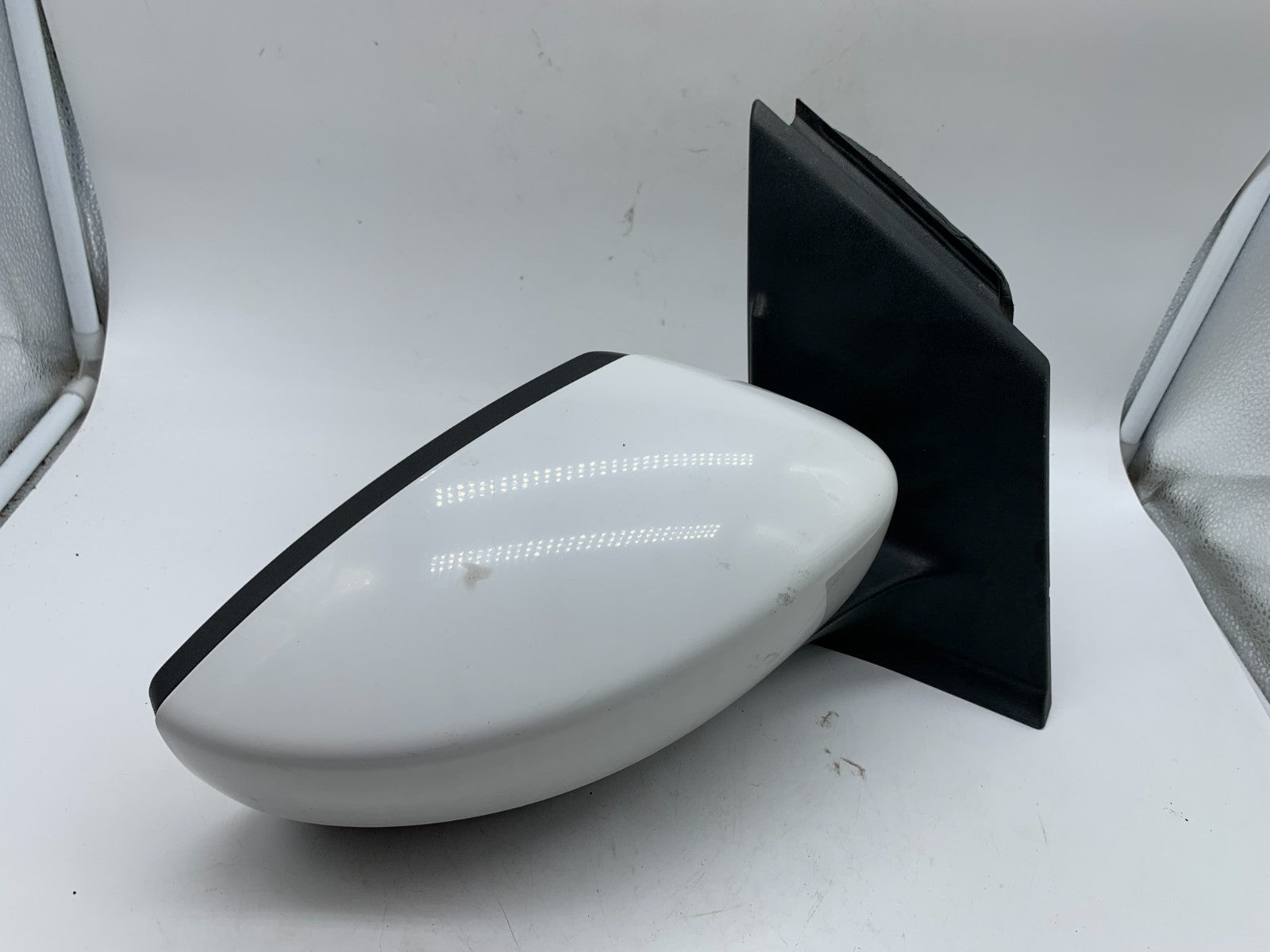 2017-2019 Ford Escape Passenger Side View Power Door Mirror White OEM C03B39001