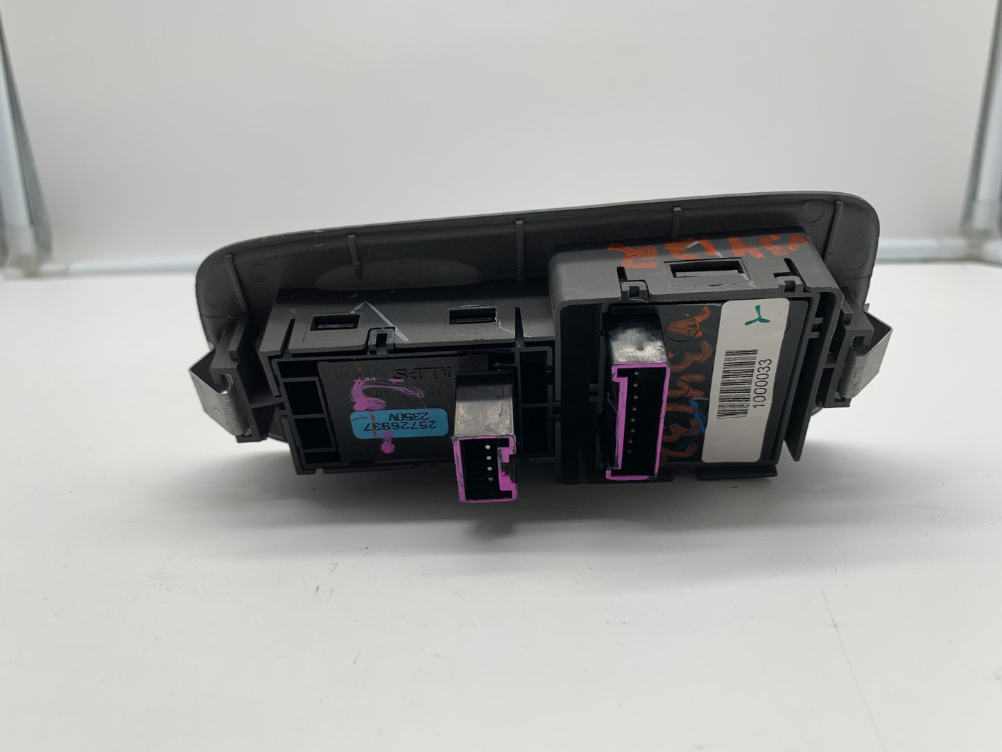 2000-2005 Cadillac DeVille Passenger Power Seat Heater Control OEM C03B23007