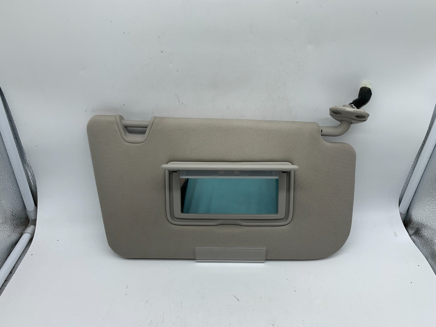 2014-2017 Nissan Rogue Passenger Sun Visor Gray with Illumination OEM A02B49007