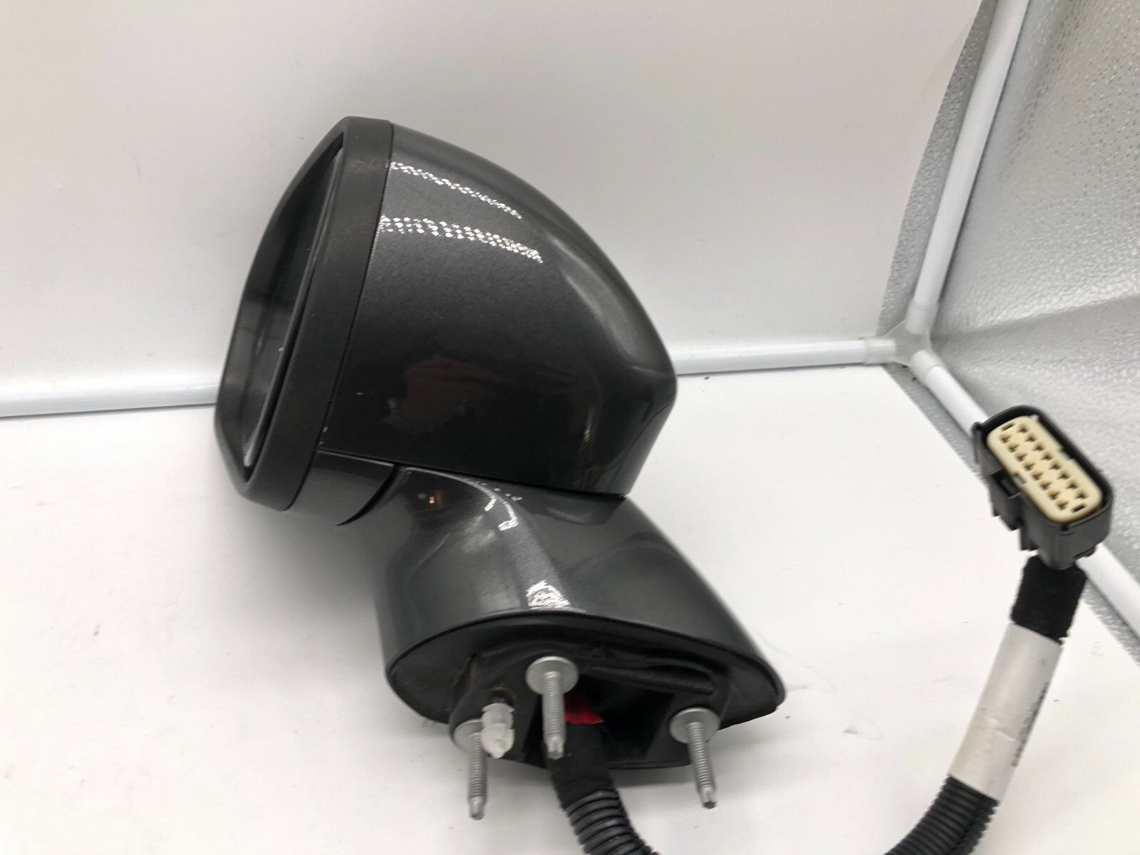 2019-2020 Ford Fusion Driver Side View Power Door Mirror Gray BSA OEM C01B03014